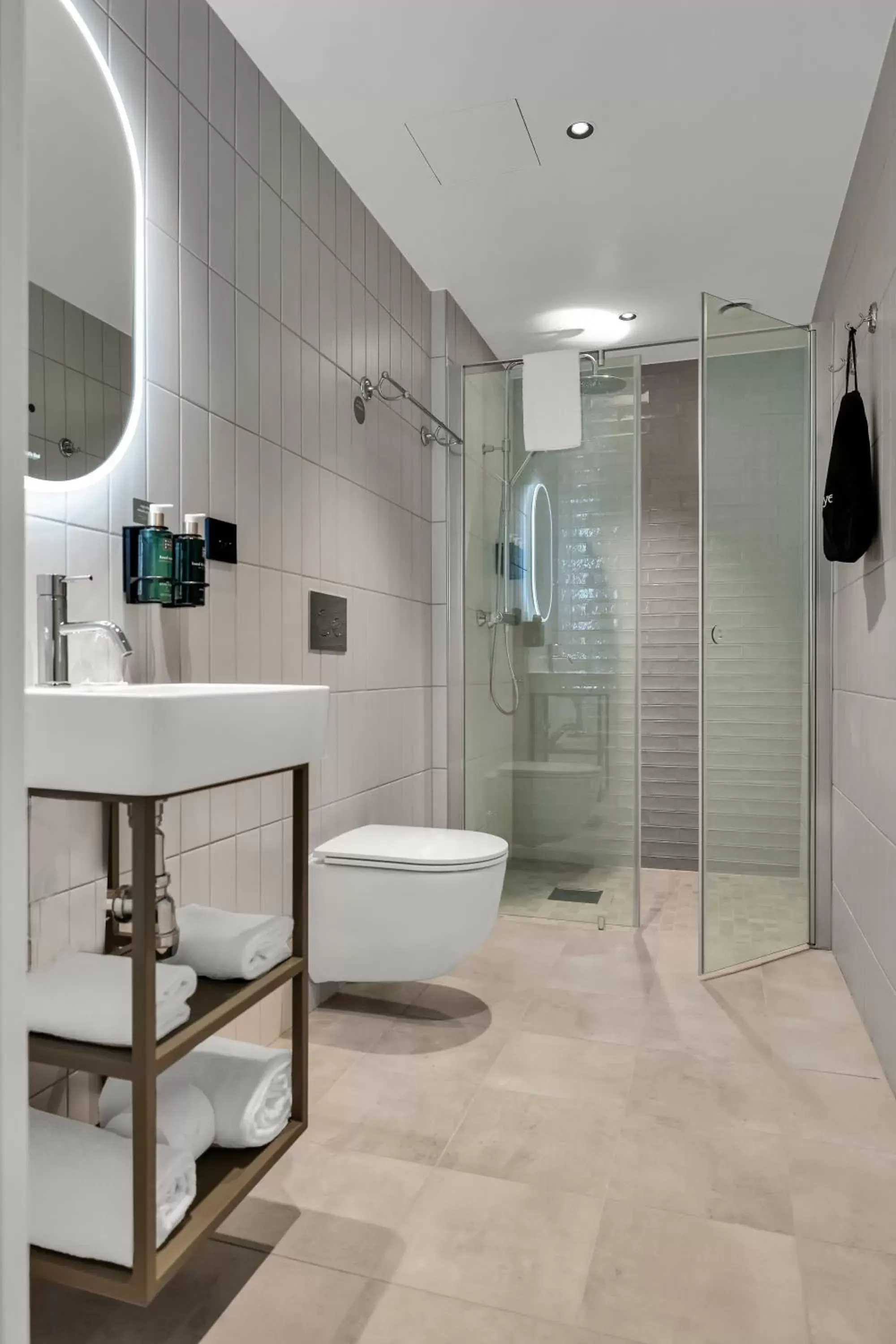 Shower, Bathroom in Clarion Collection Hotel Gabelshus