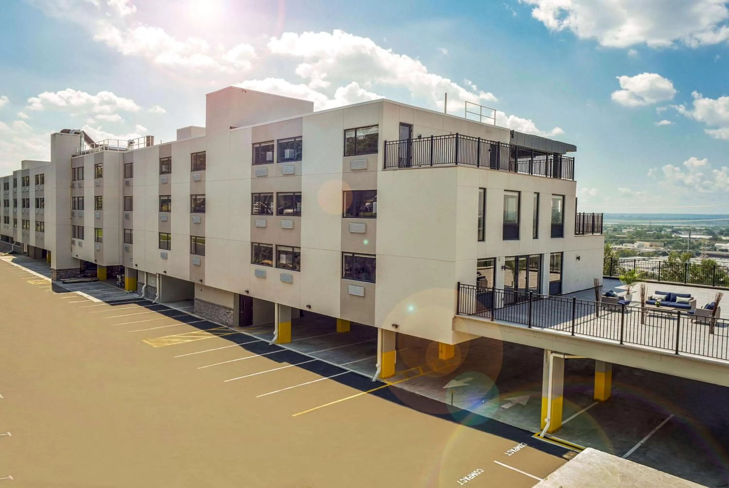 Property building in Wyndham Garden North Bergen - Secaucus