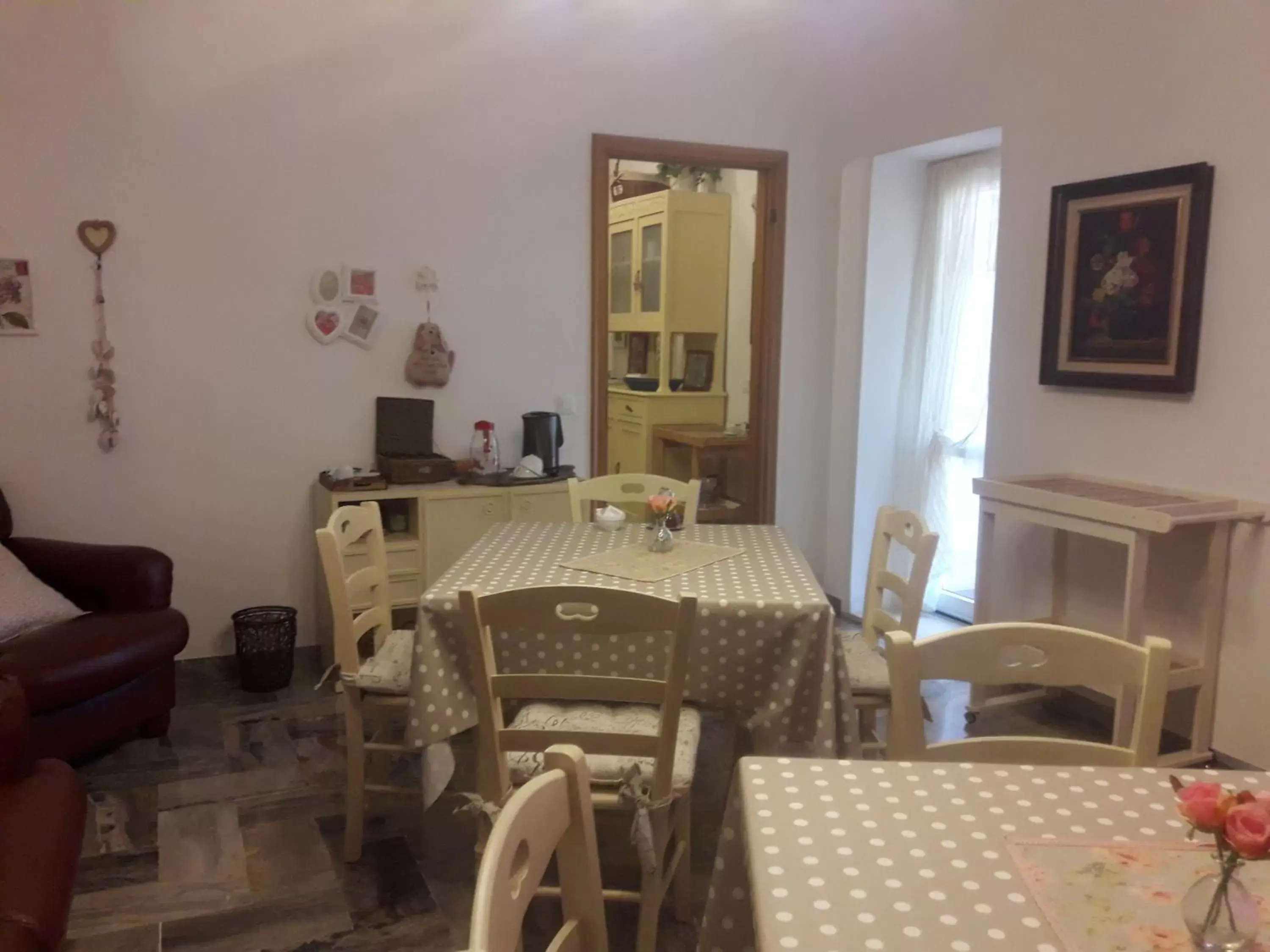 Living room, Restaurant/Places to Eat in B&BLa collina dei ciliegi