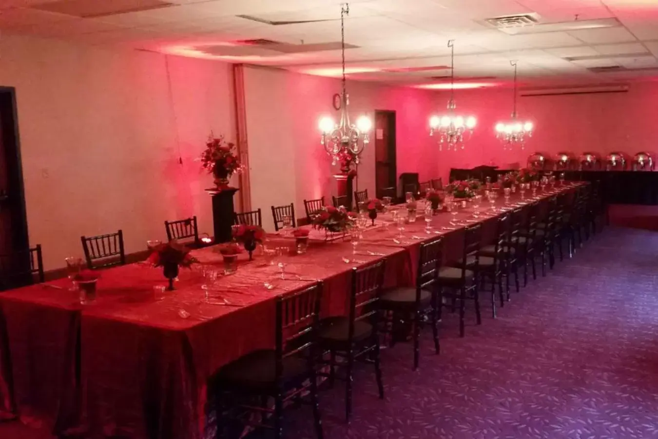 Banquet/Function facilities, Restaurant/Places to Eat in Potawatomi Inn & Cabins