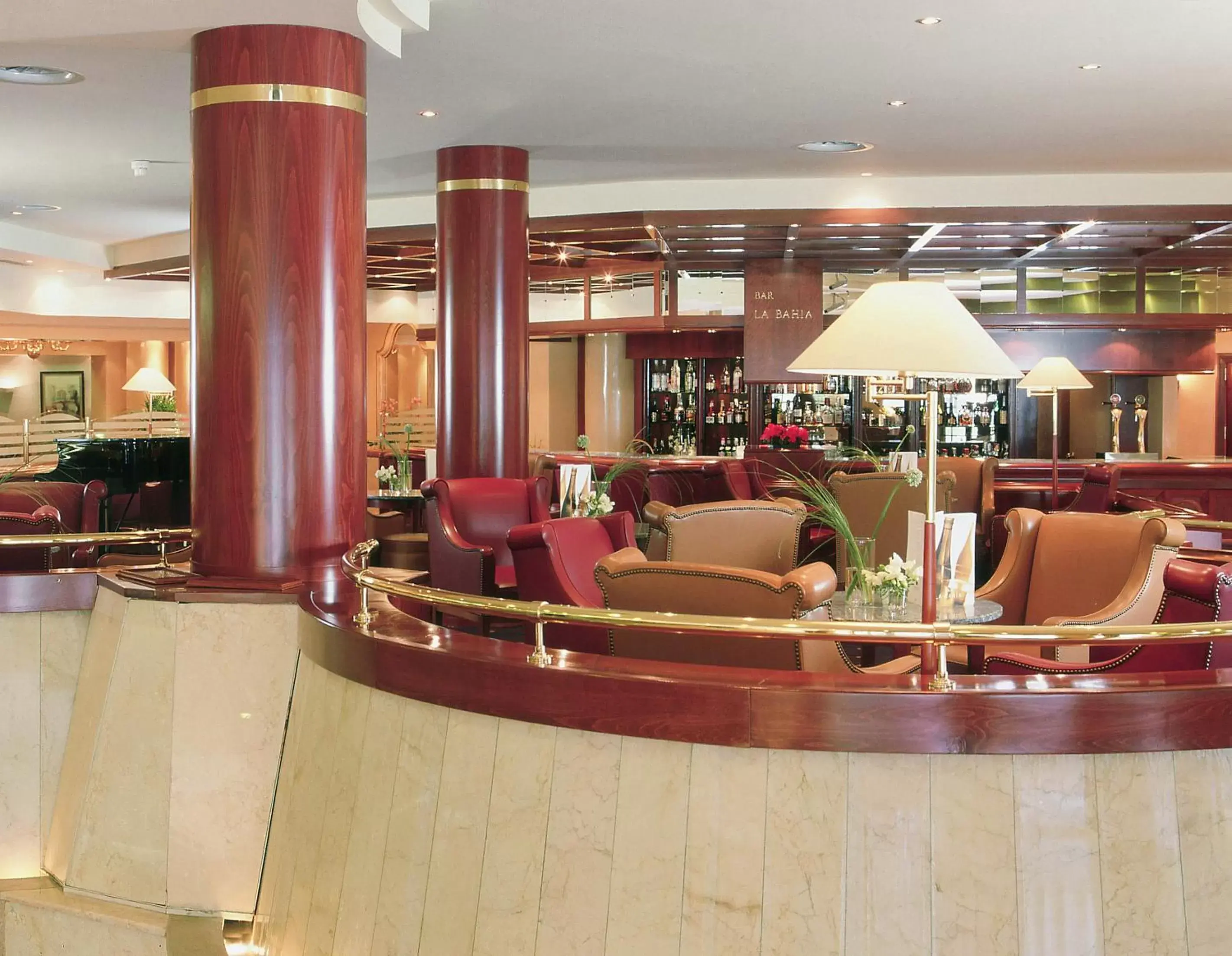 Lounge or bar, Lounge/Bar in Pullman Madrid Airport & Feria