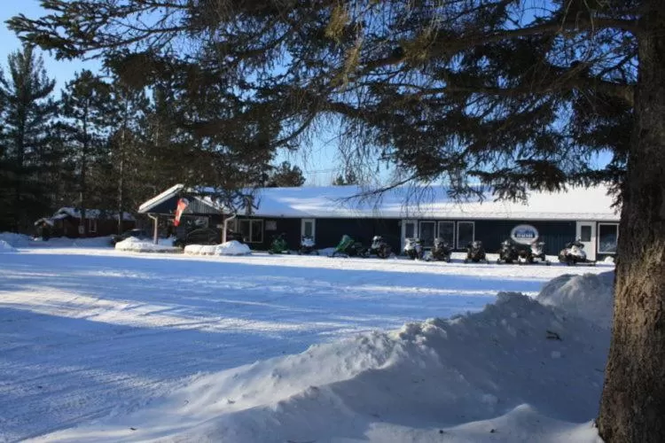 Hush Lodge and Cottages