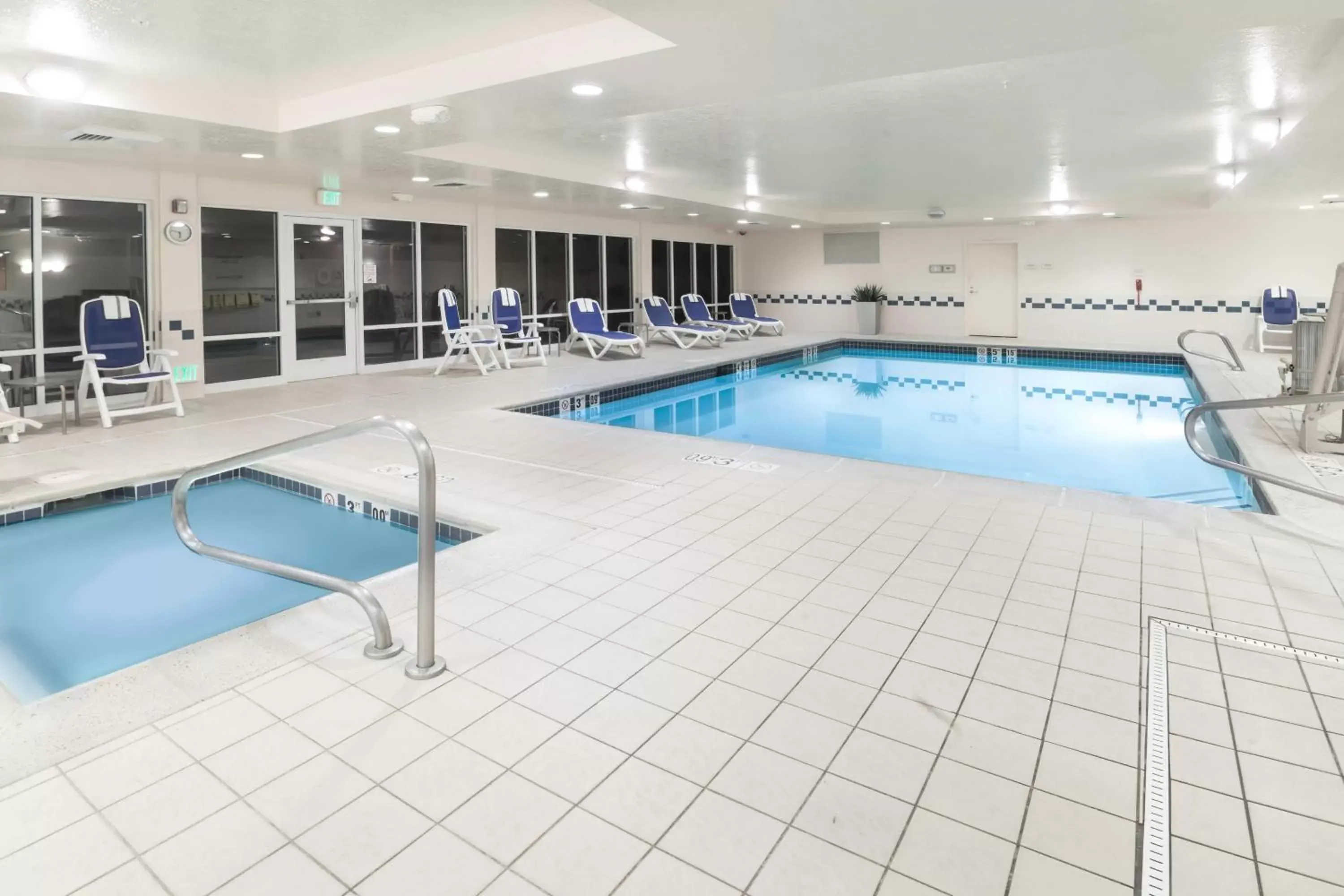 Fitness centre/facilities, Swimming Pool in Fairfield Inn & Suites Burley