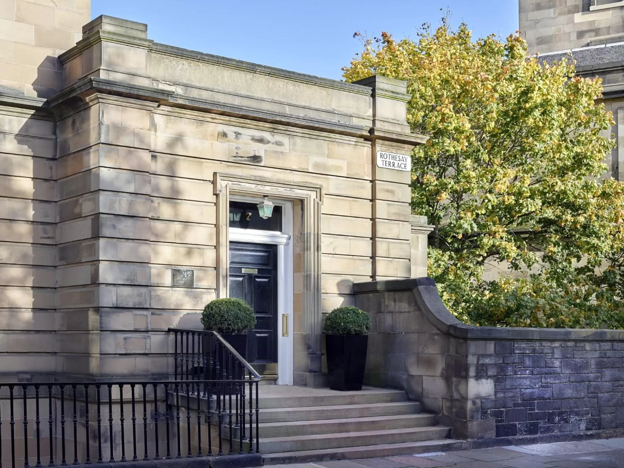 Facade/entrance in Hapimag Resort Edinburgh