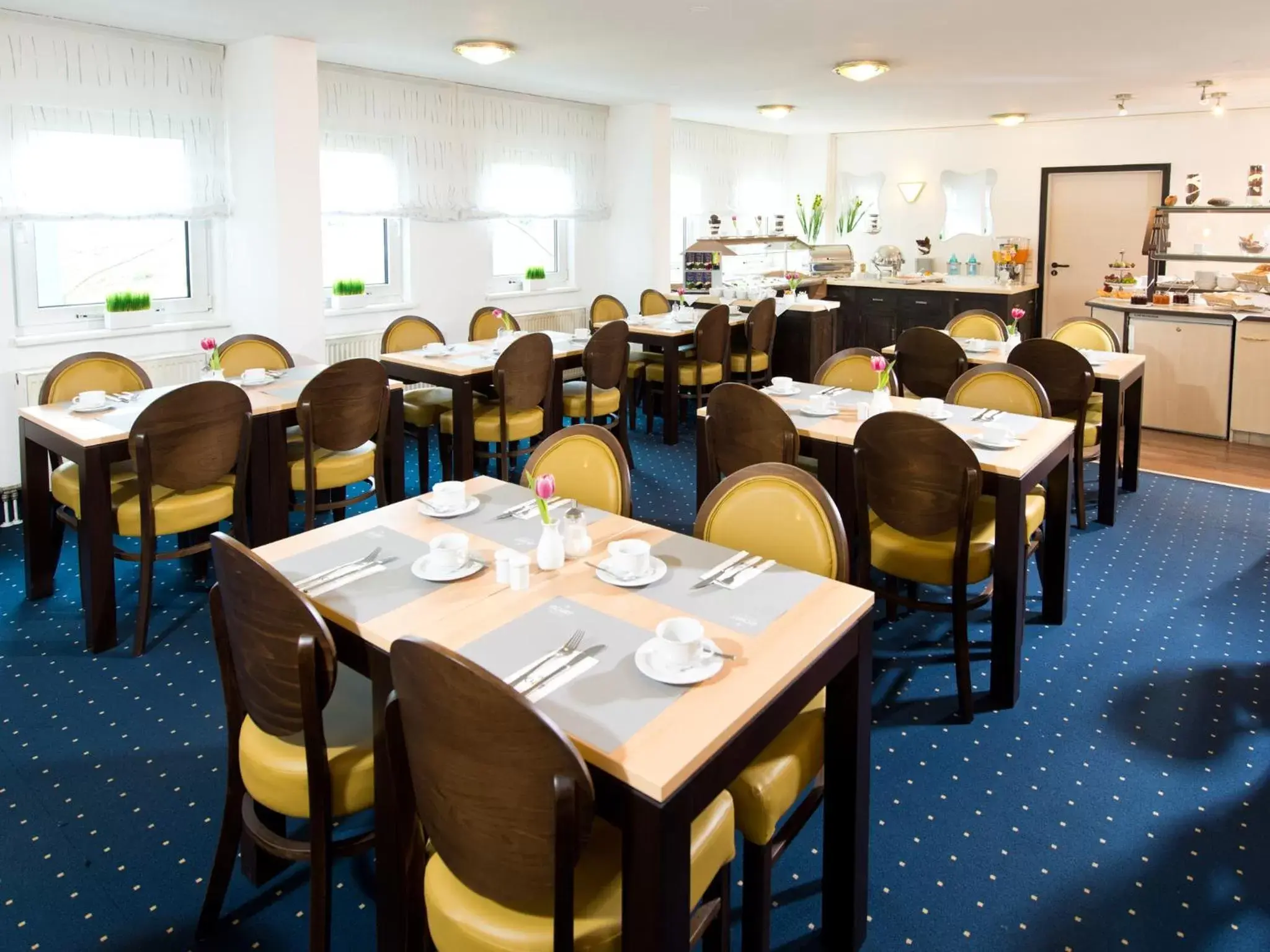 Restaurant/Places to Eat in ACHAT Hotel Darmstadt Griesheim