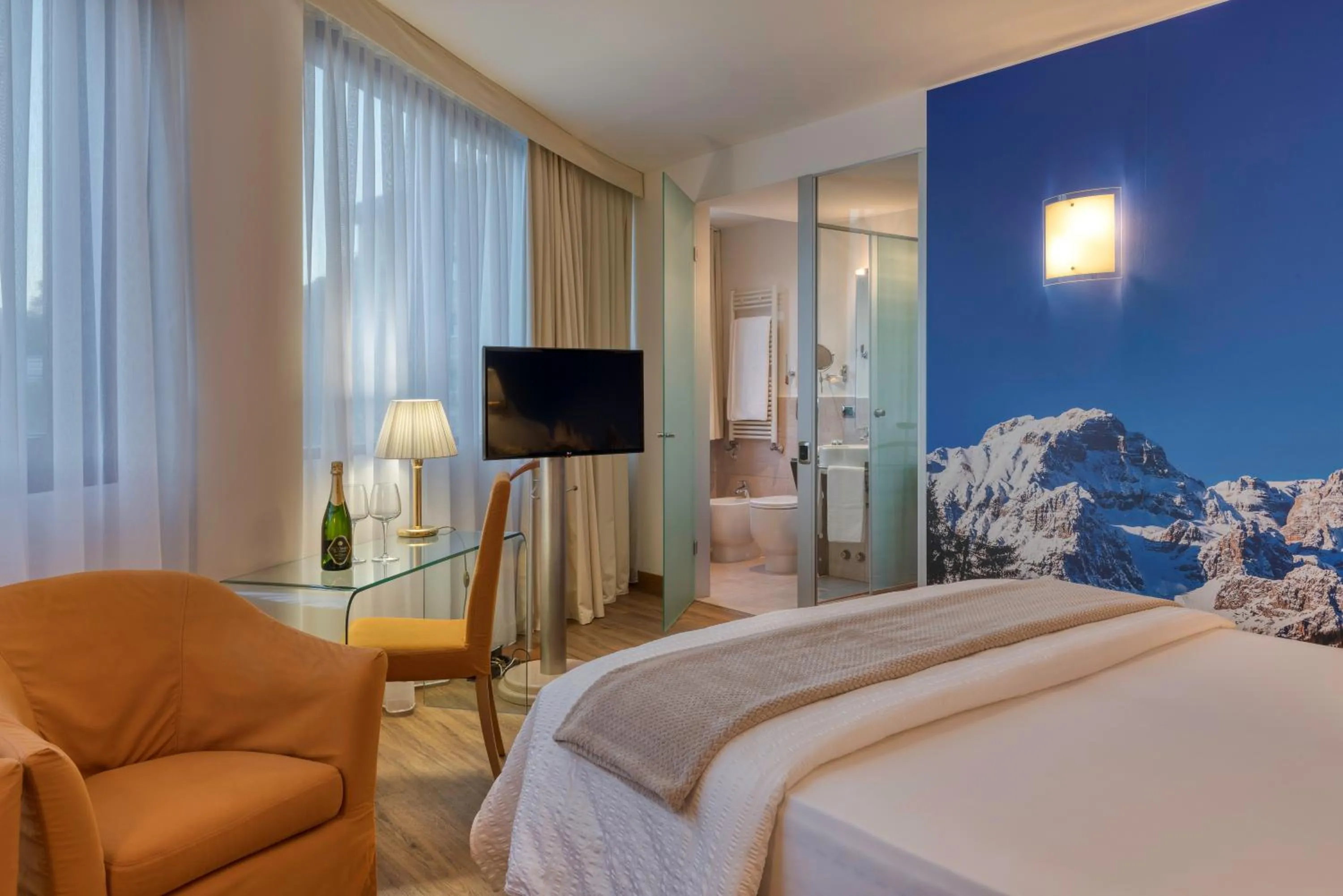 Photo of the whole room, Bed in Hotel Sporting Trento