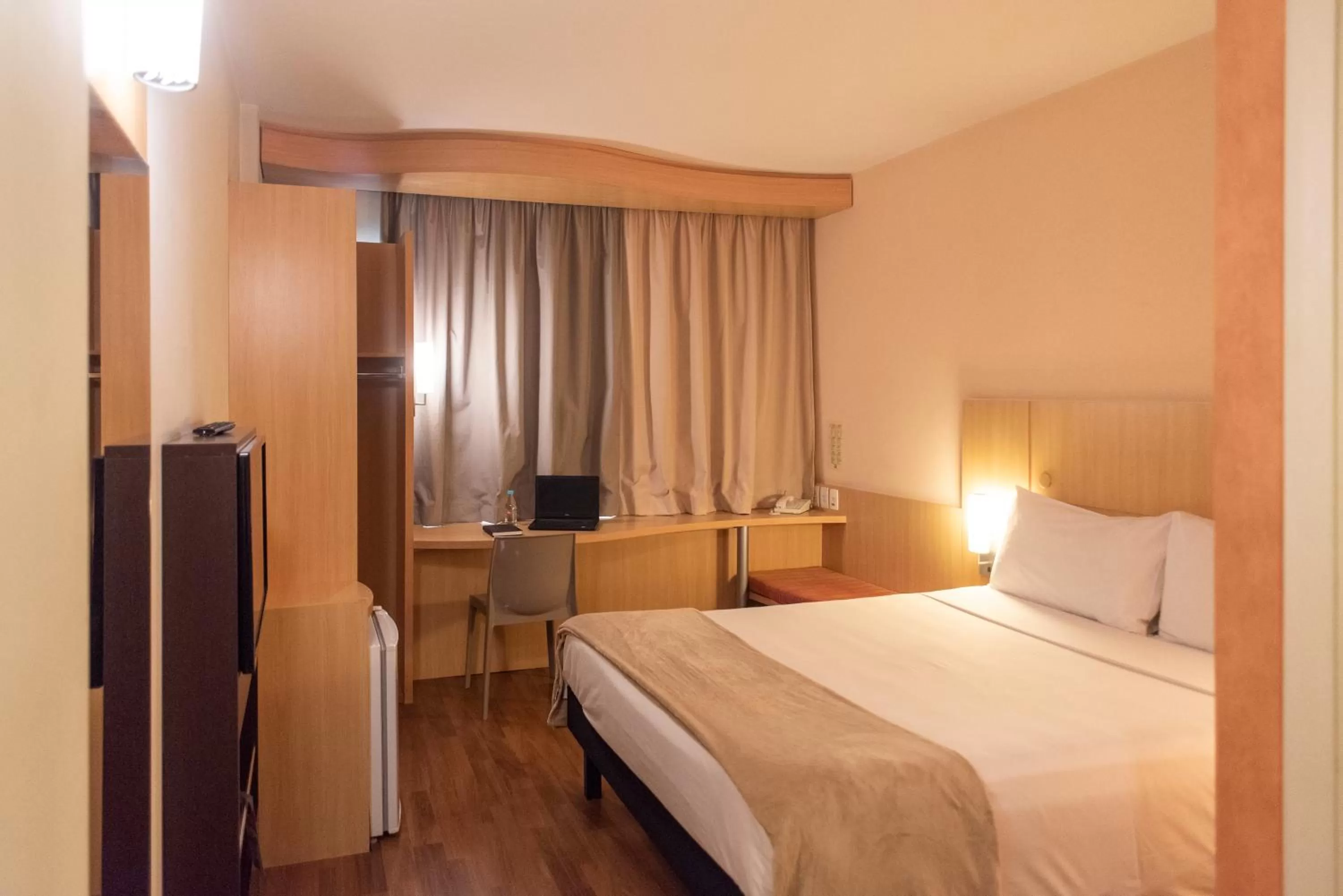 Bedroom, Bed in ibis Sao Paulo Barra Funda