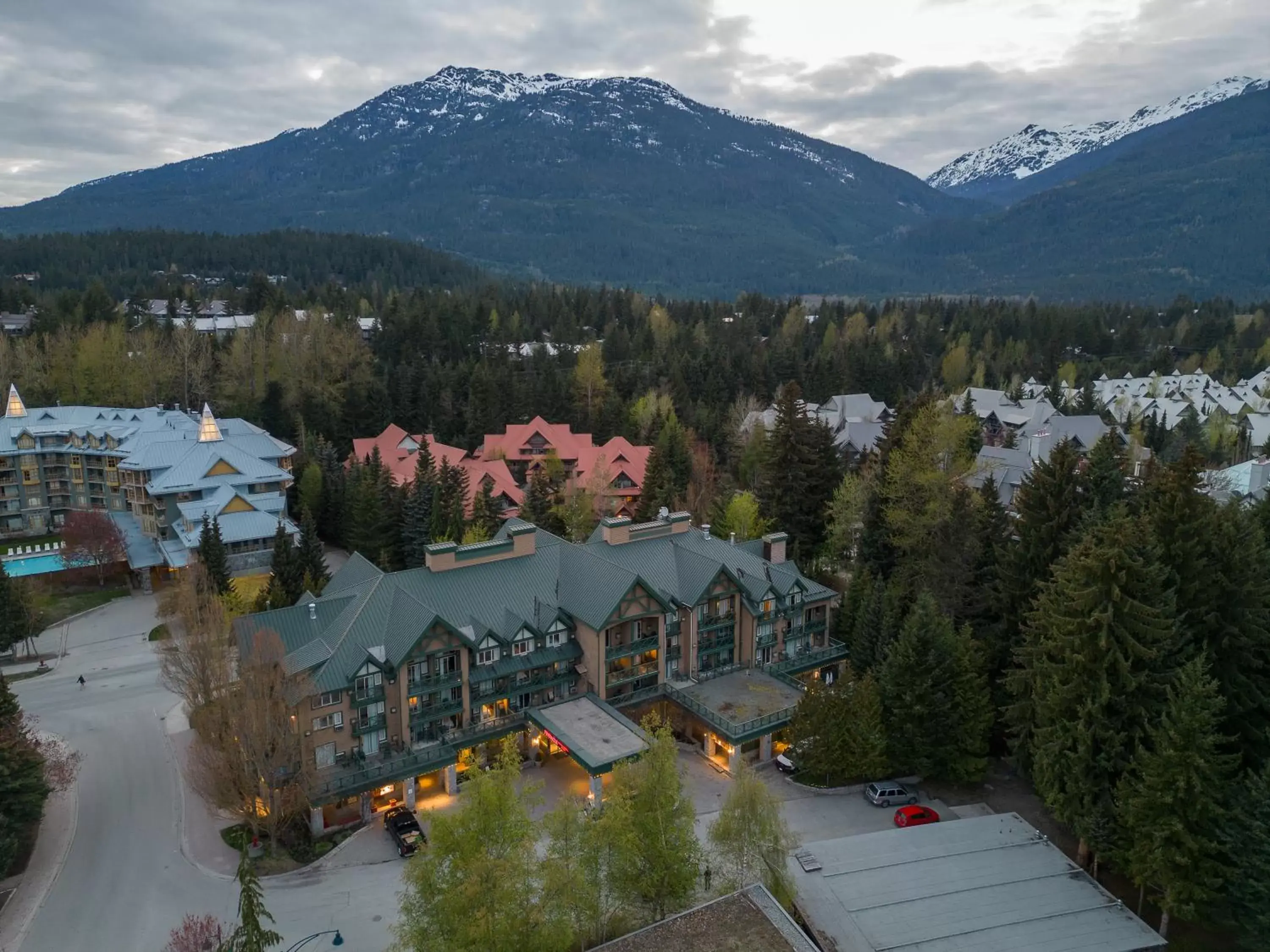 Property building, Bird's-eye View in Pinnacle Hotel Whistler