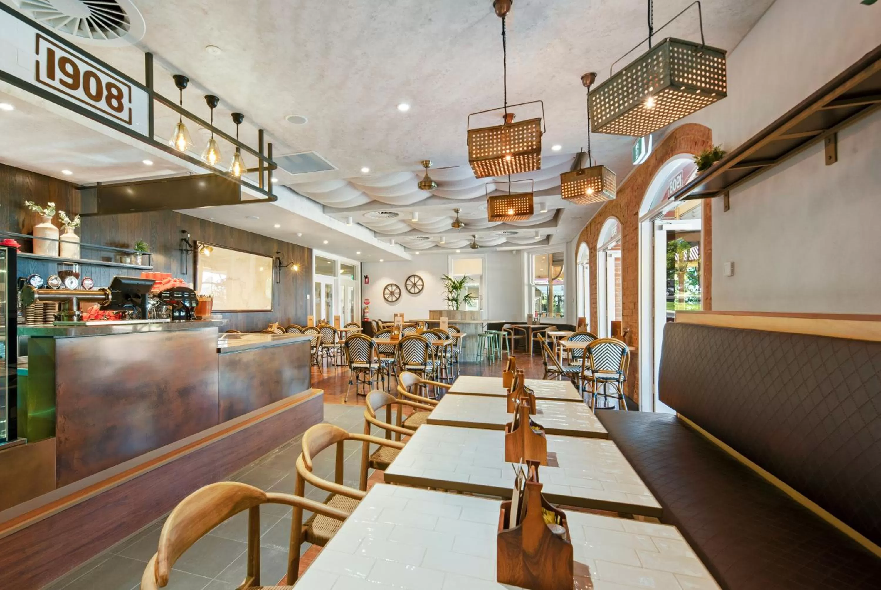 Loxton Community Hotel Motel