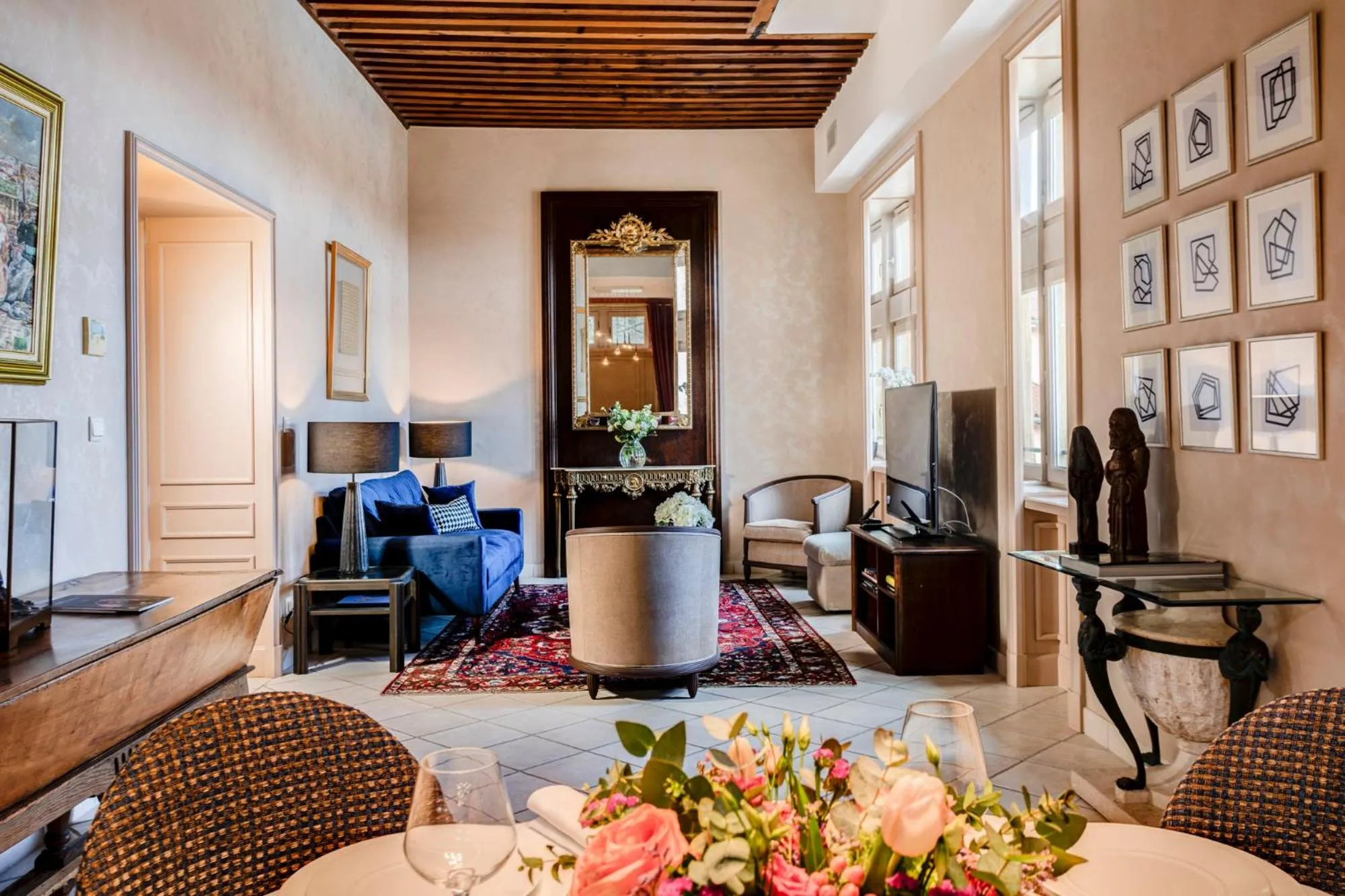 Living room in Villa Florentine, A Beauvallon Hotel & Spa
