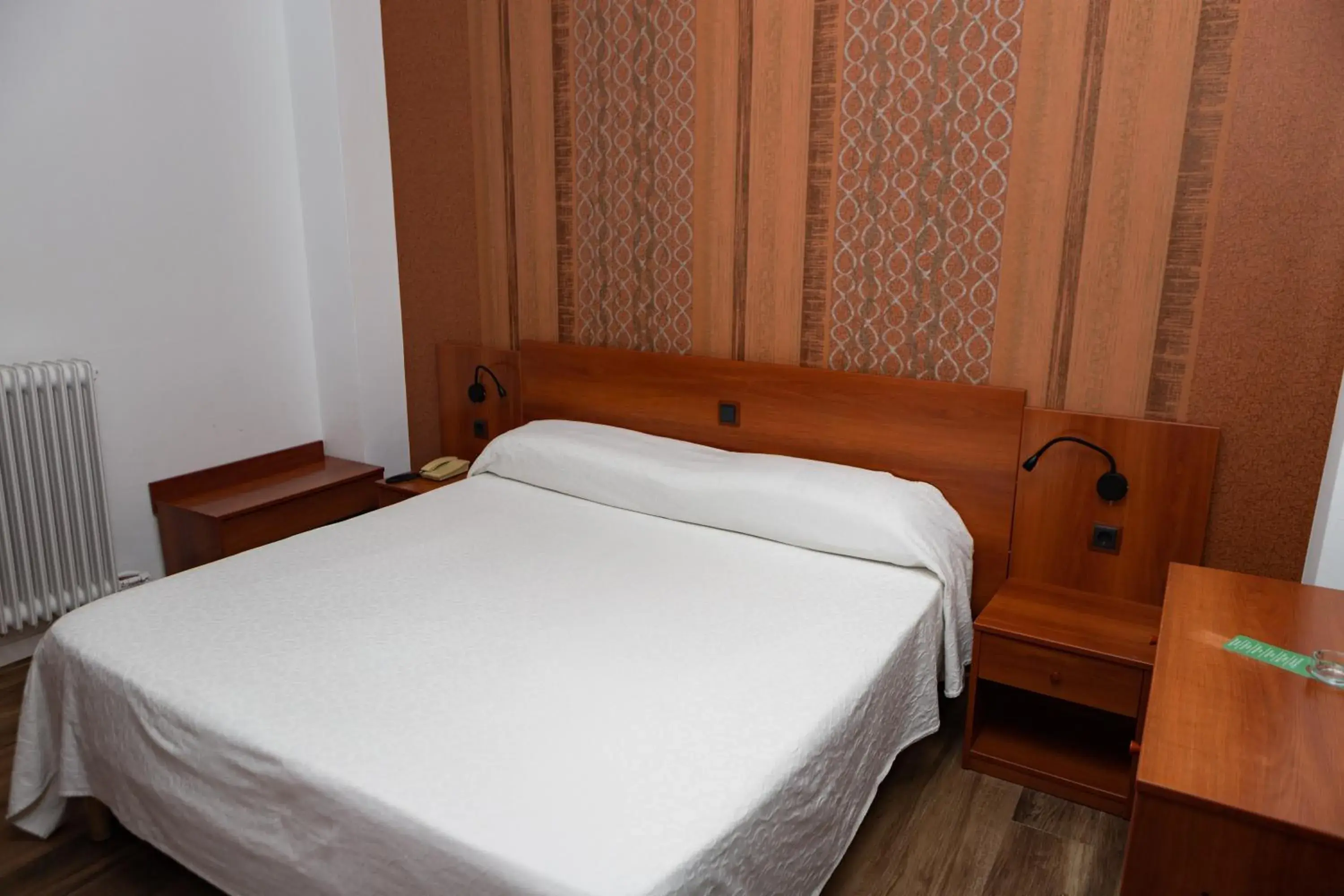 Bed in Hotel Haromar