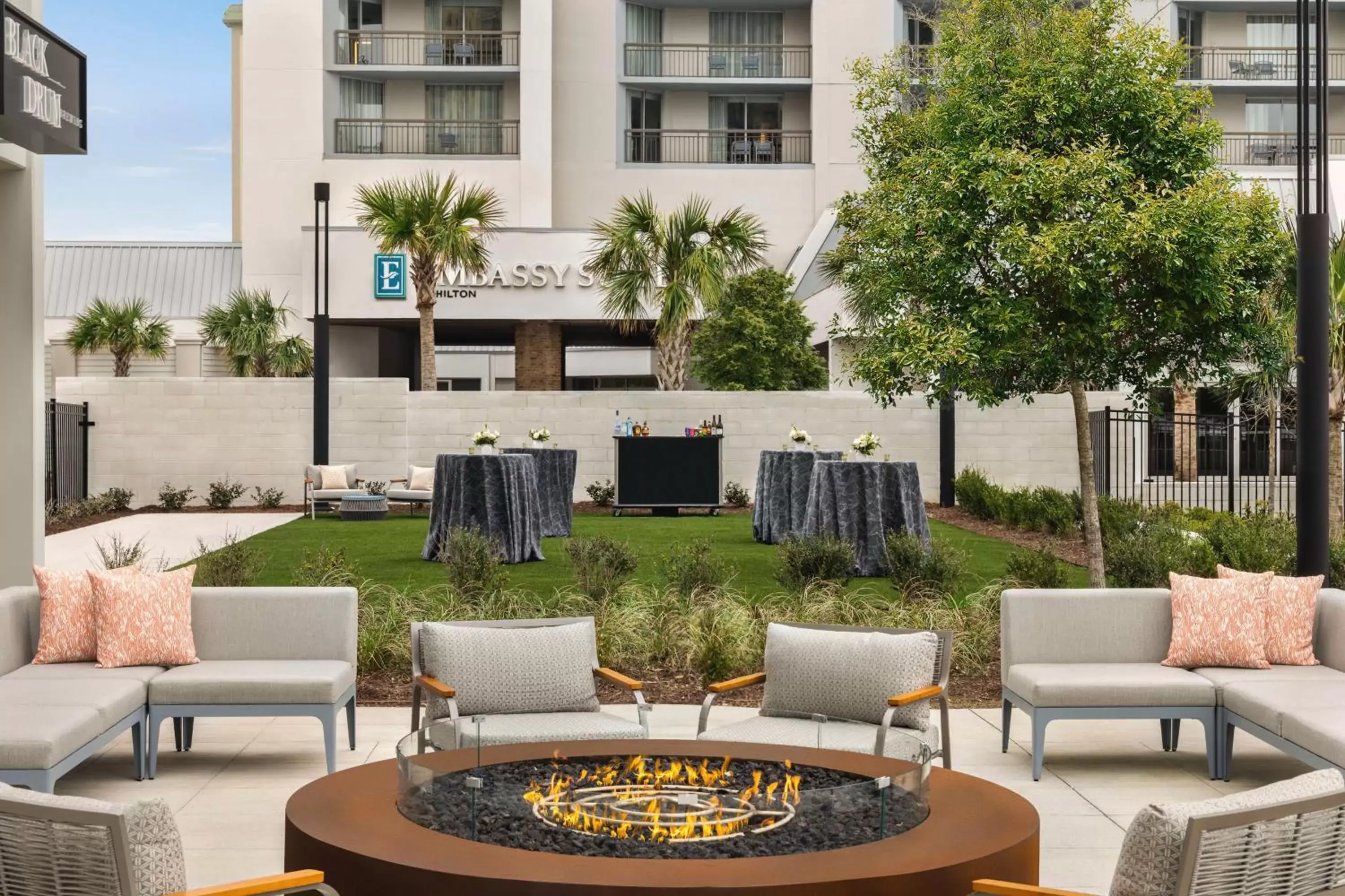Garden in Embassy Suites by Hilton Myrtle Beach Oceanfront Resort
