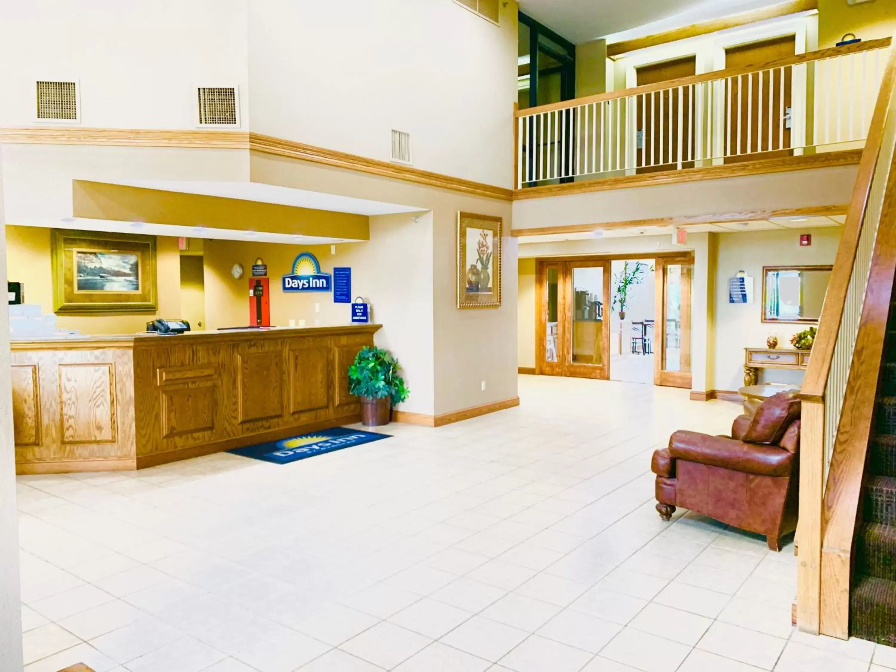 Property building in Days Inn & Suites by Wyndham Cuba Property building in Days Inn & Suites by Wyndham Cuba