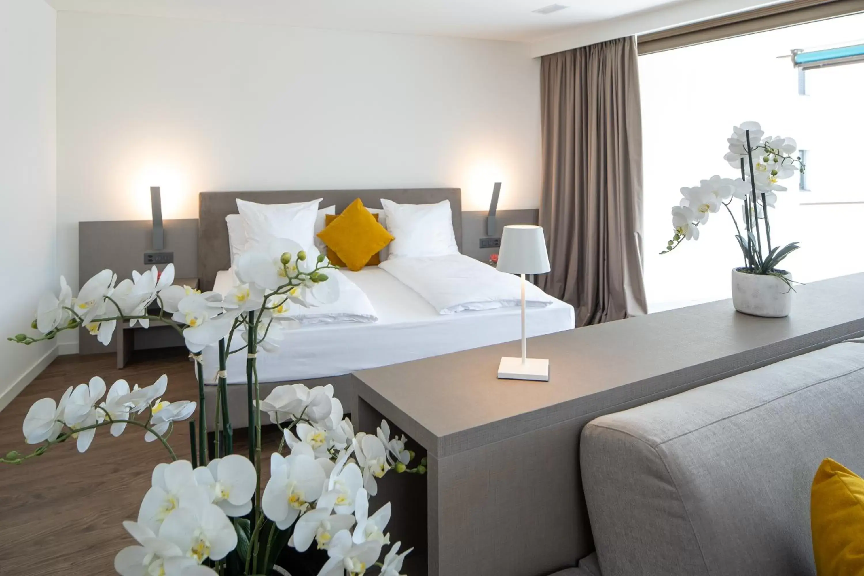 bunk bed, Bed in Hotel Lago Maggiore - Welcome! bunk bed, Bed in Hotel Lago Maggiore - Welcome!