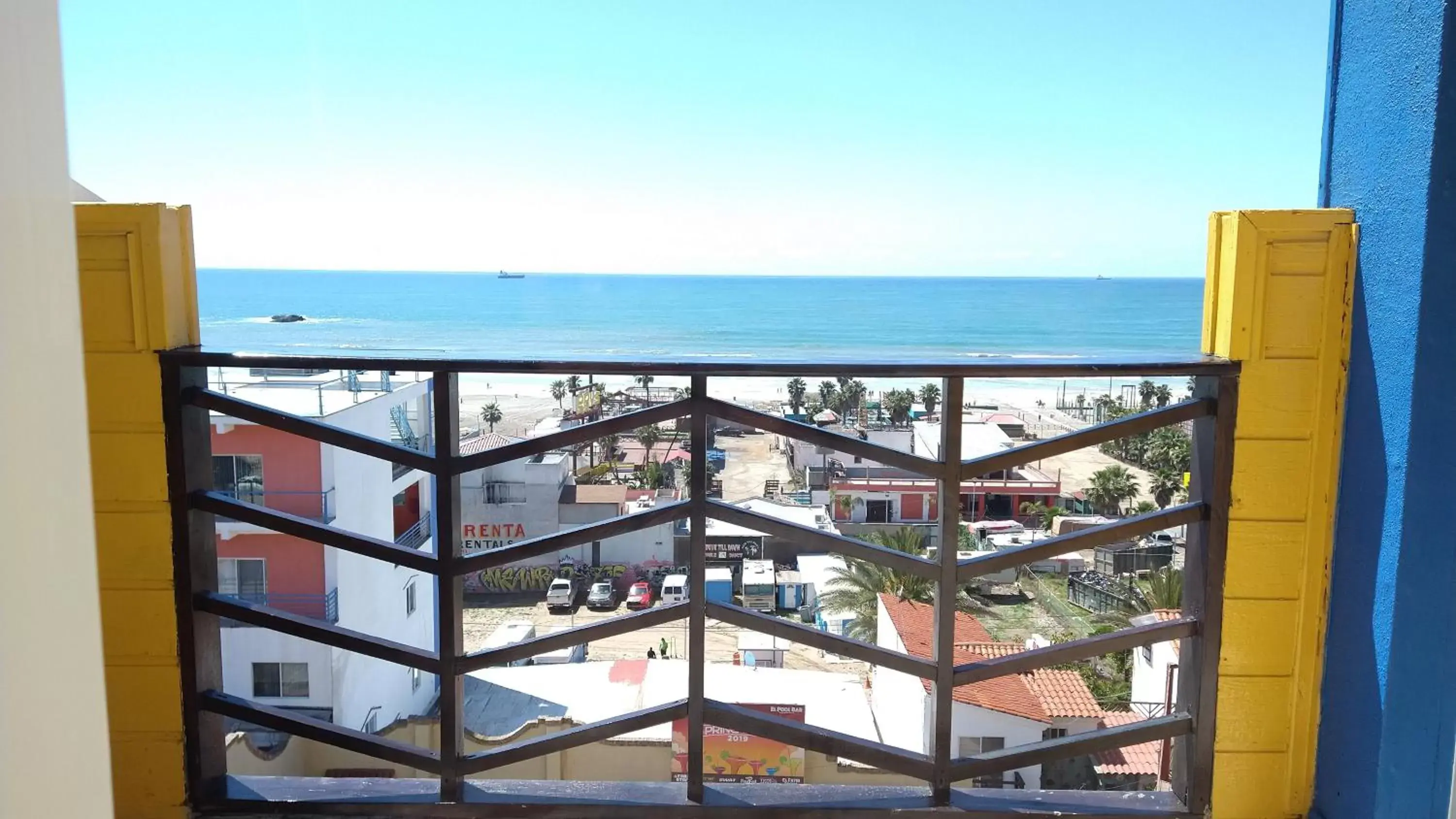 Bedroom, Balcony/Terrace in Hotel Festival Plaza Playas Rosarito