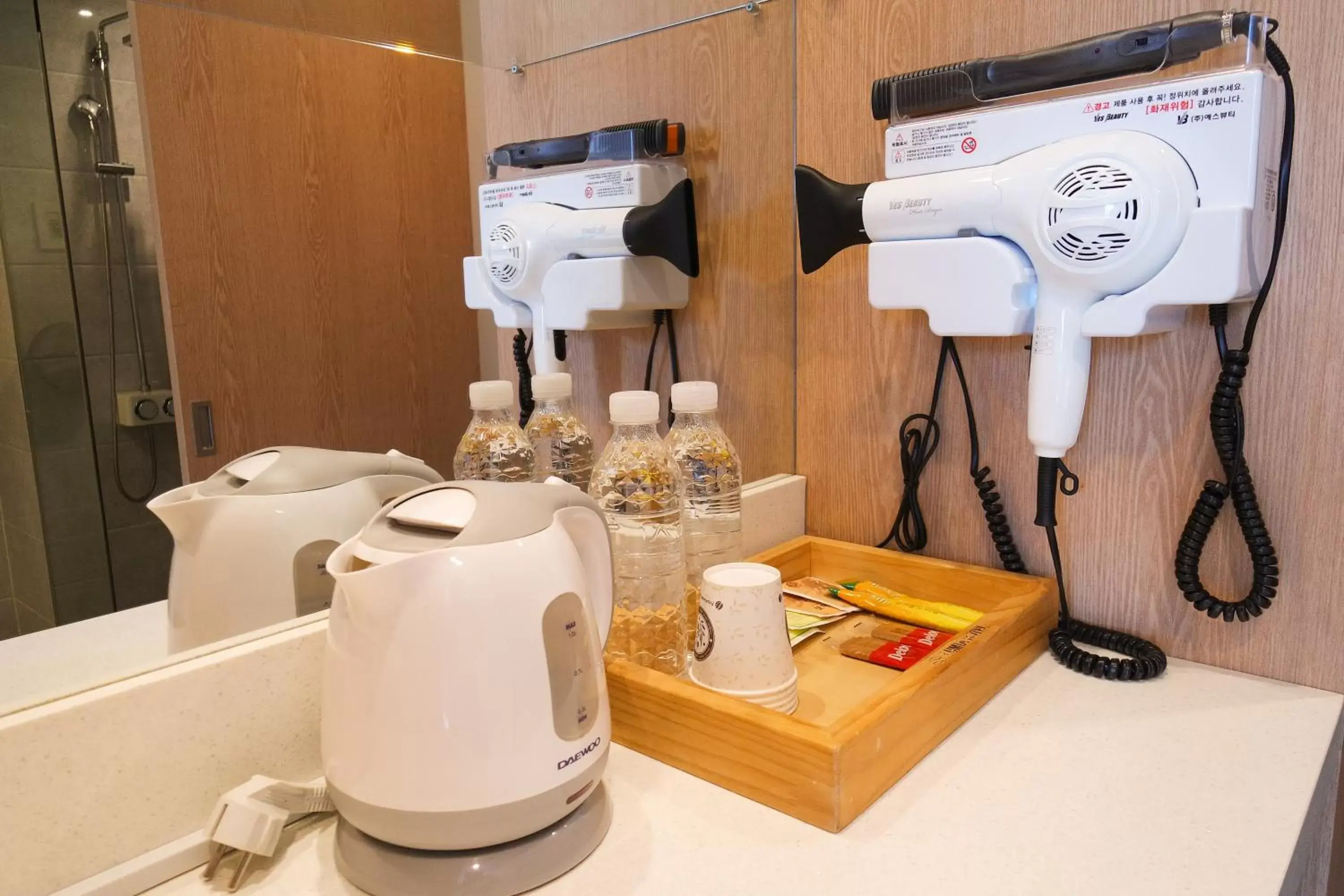 Coffee/tea facilities in Jongno Dongdaemun Lumia Hotel