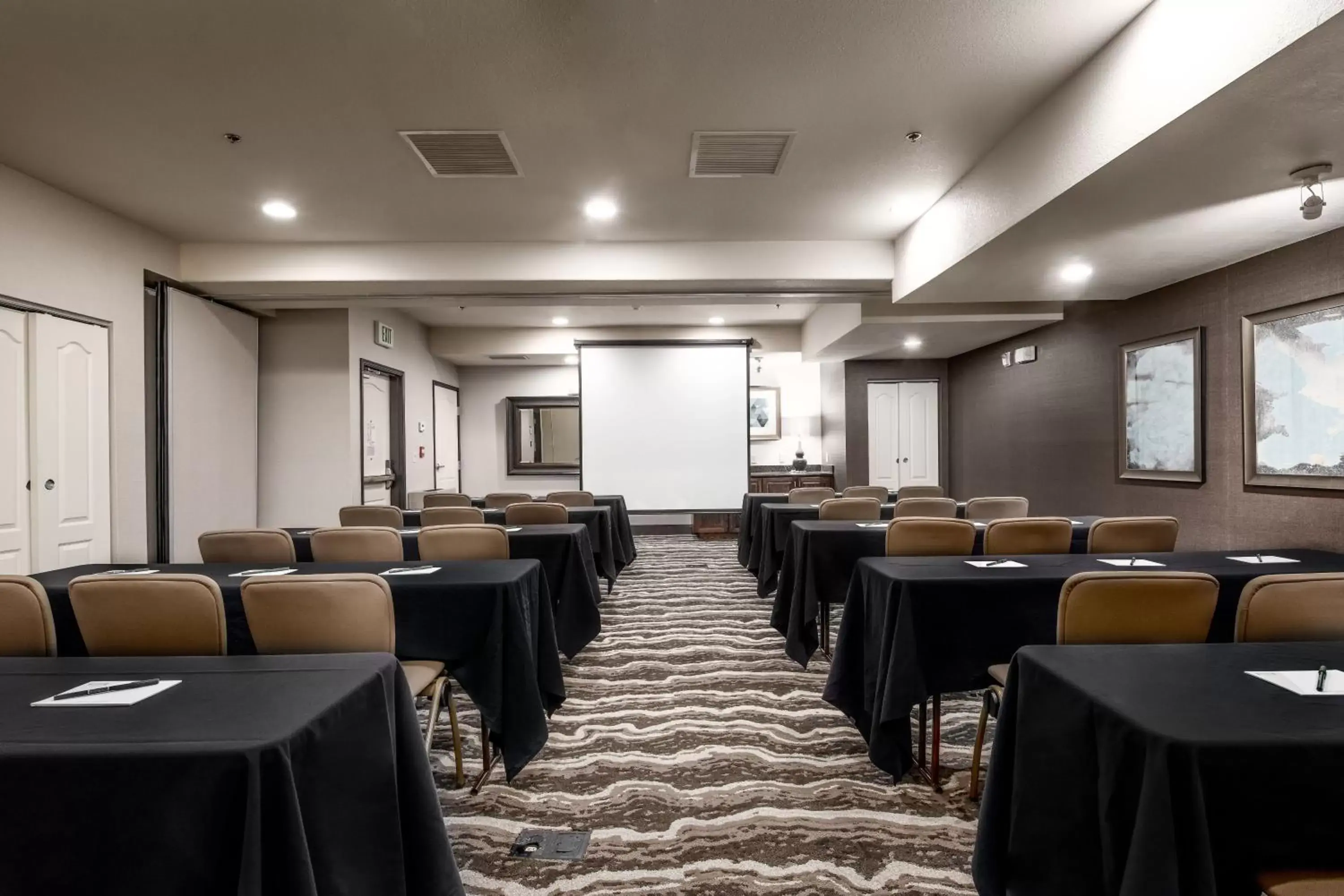 Meeting/conference room in Staybridge Suites Salt Lake-West Valley City, an IHG Hotel
