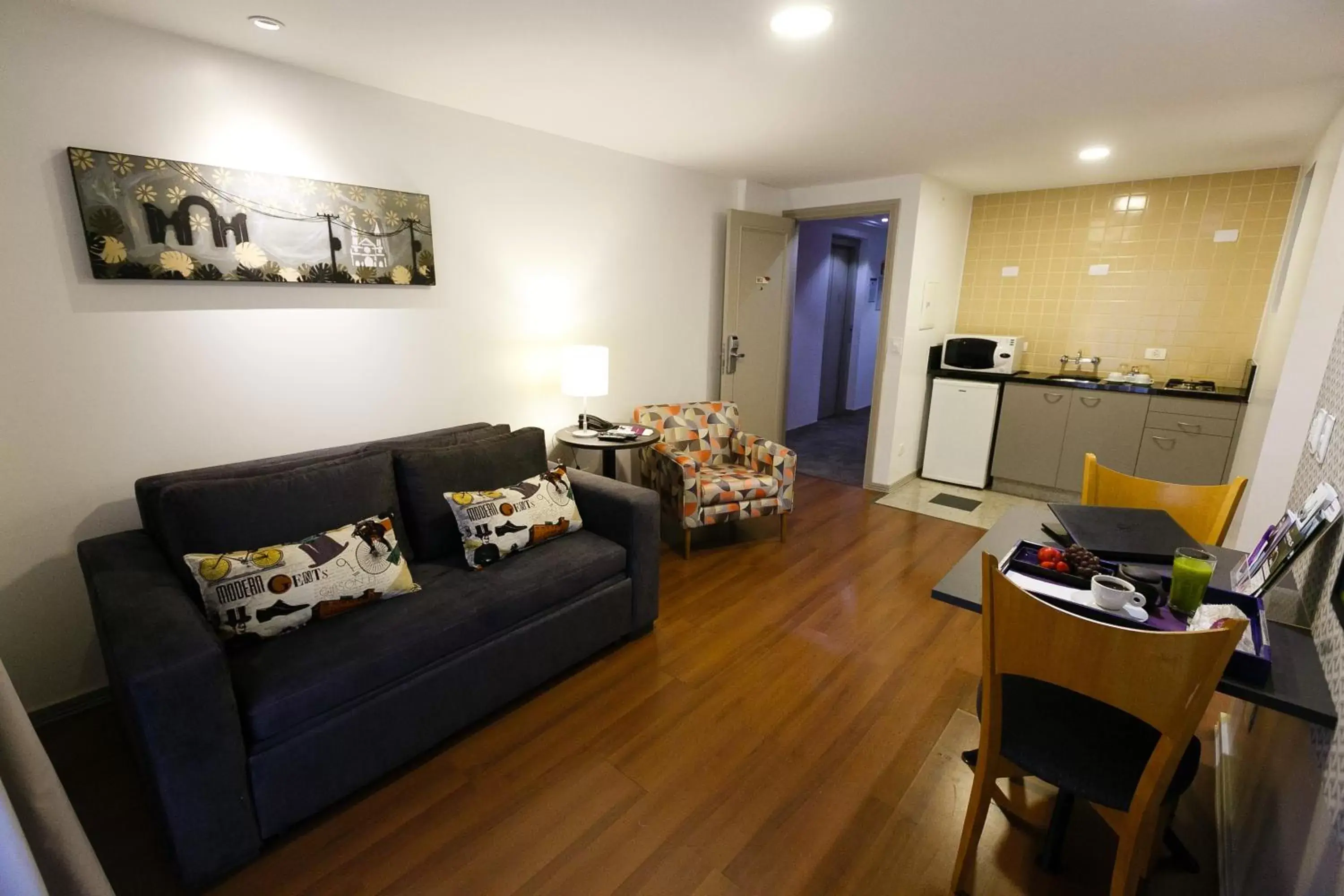 Bathroom, Seating Area in Mercure Curitiba 7 de Setembro