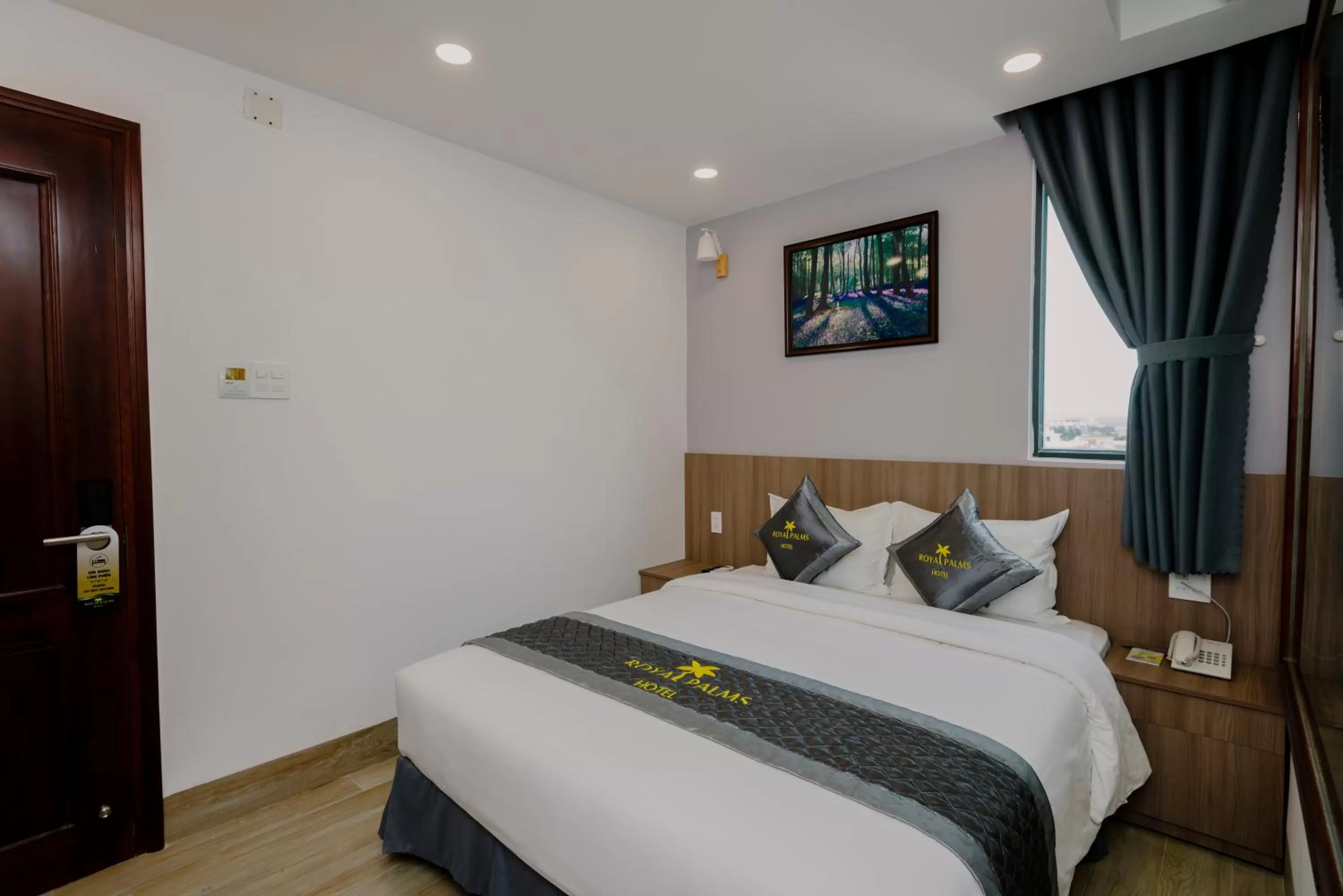 Bed in Royal Palms Hotel