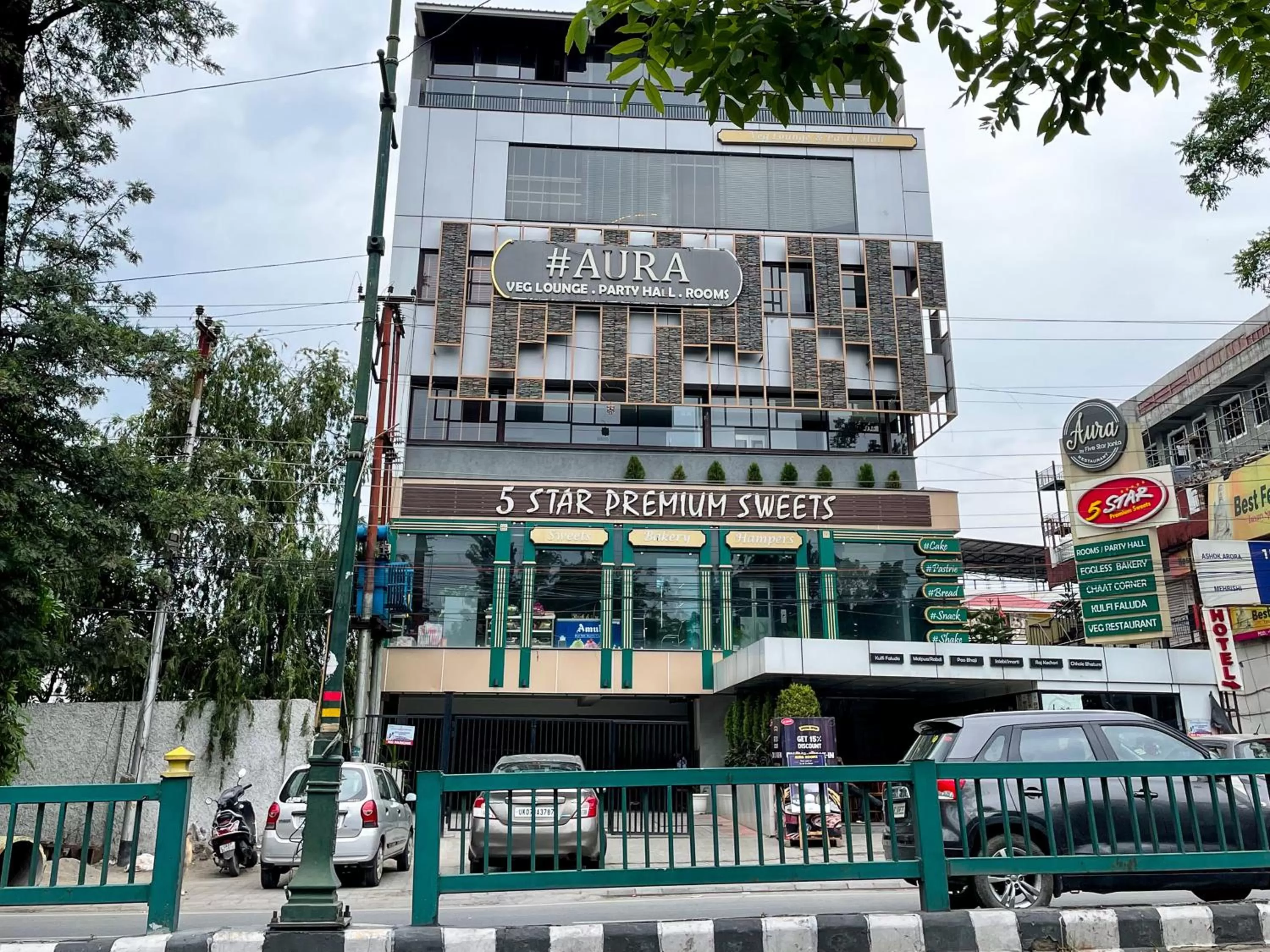 Property building in Aura Rooms