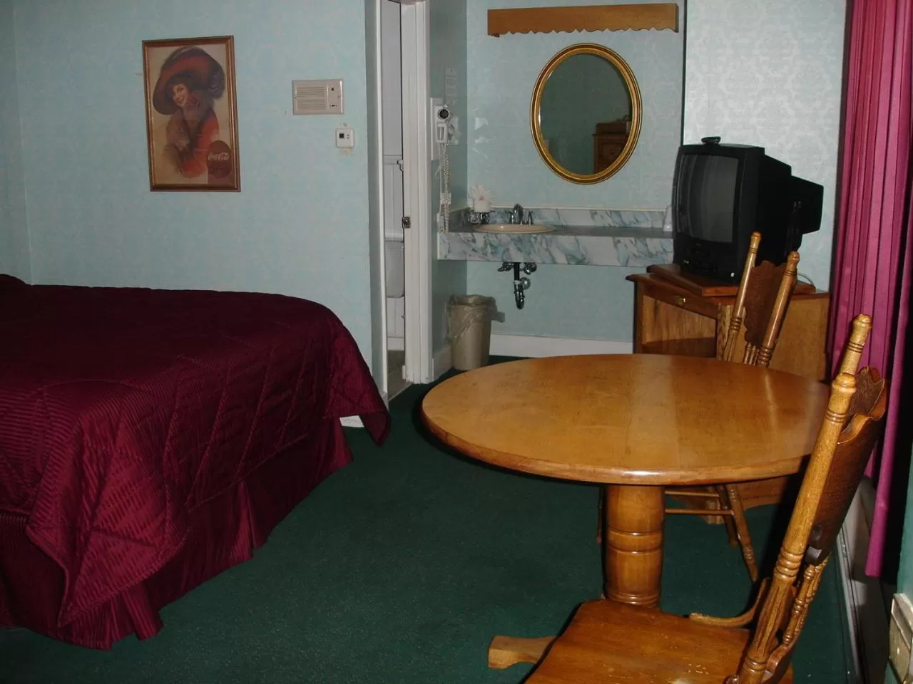 Decorative detail, Bed in Georgetown Mountain Inn