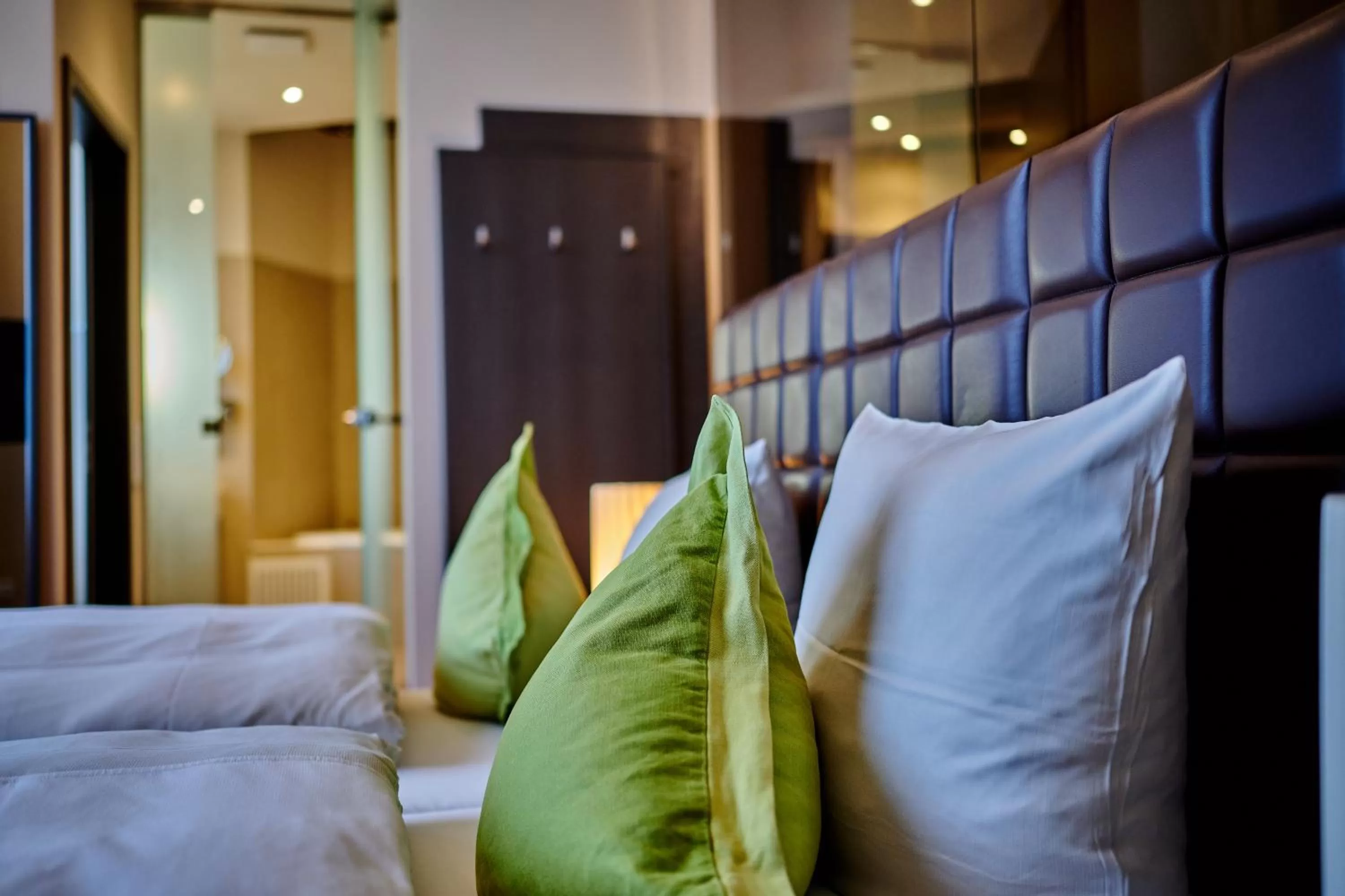 Bed in Genusshotel Wenisch