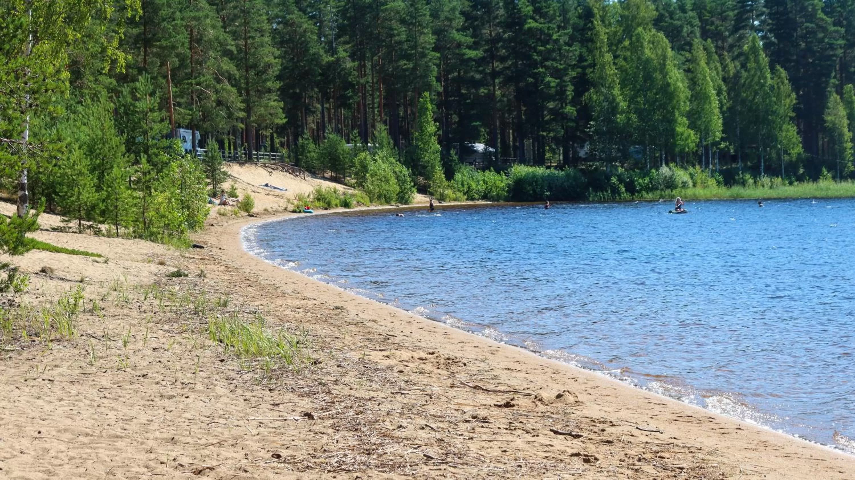 Natural landscape, Swimming Pool in Pistohiekka Resort