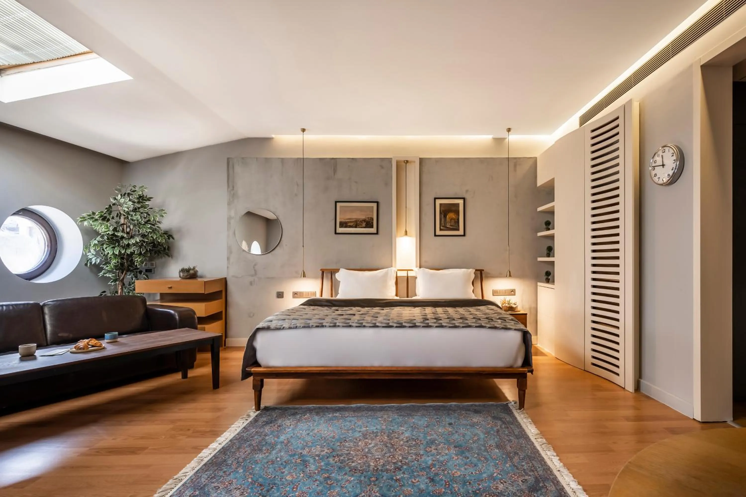 Living room, Bed in Ansen Hotel and Suites