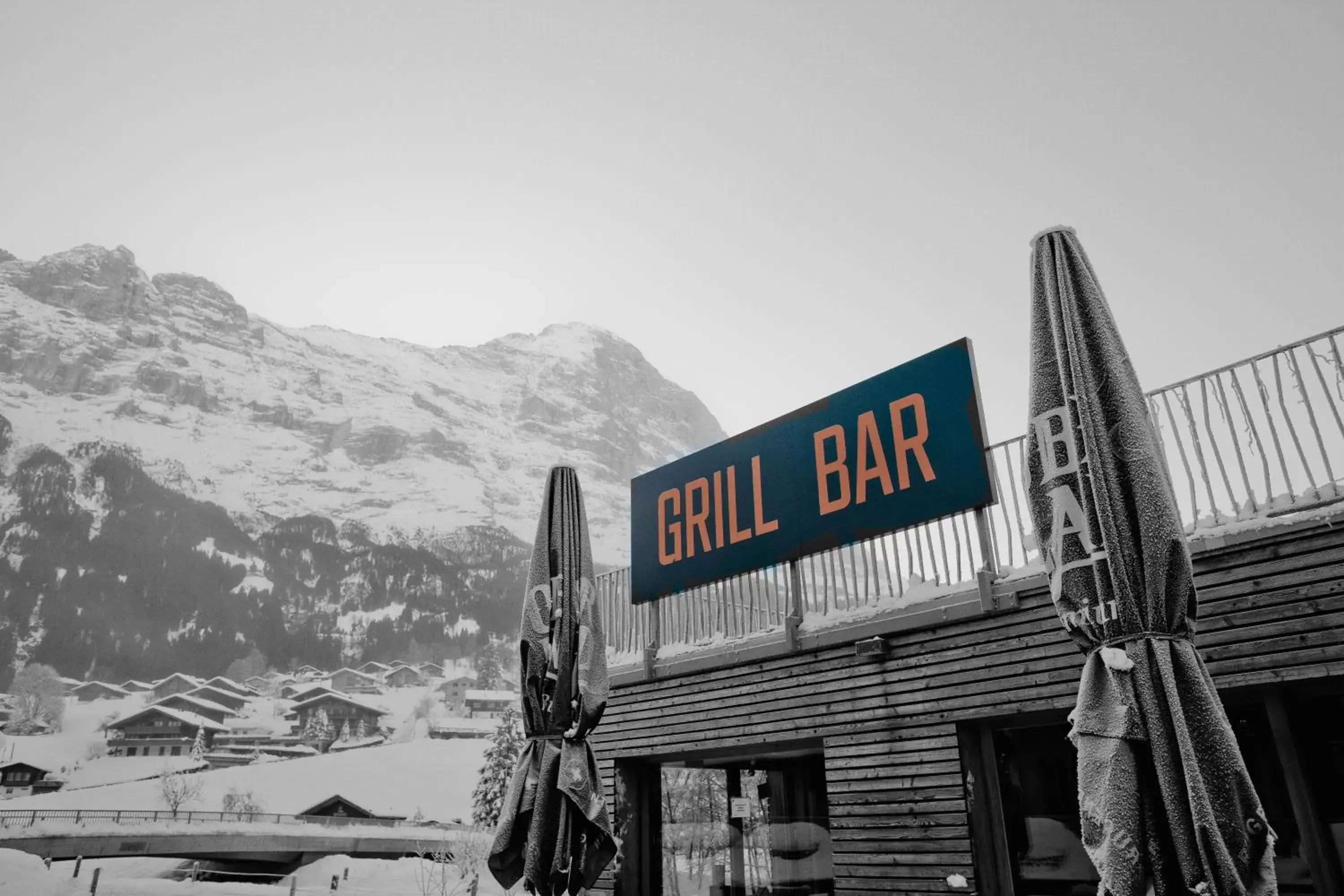 Restaurant/places to eat, Property Building in Eiger Lodge Chic
