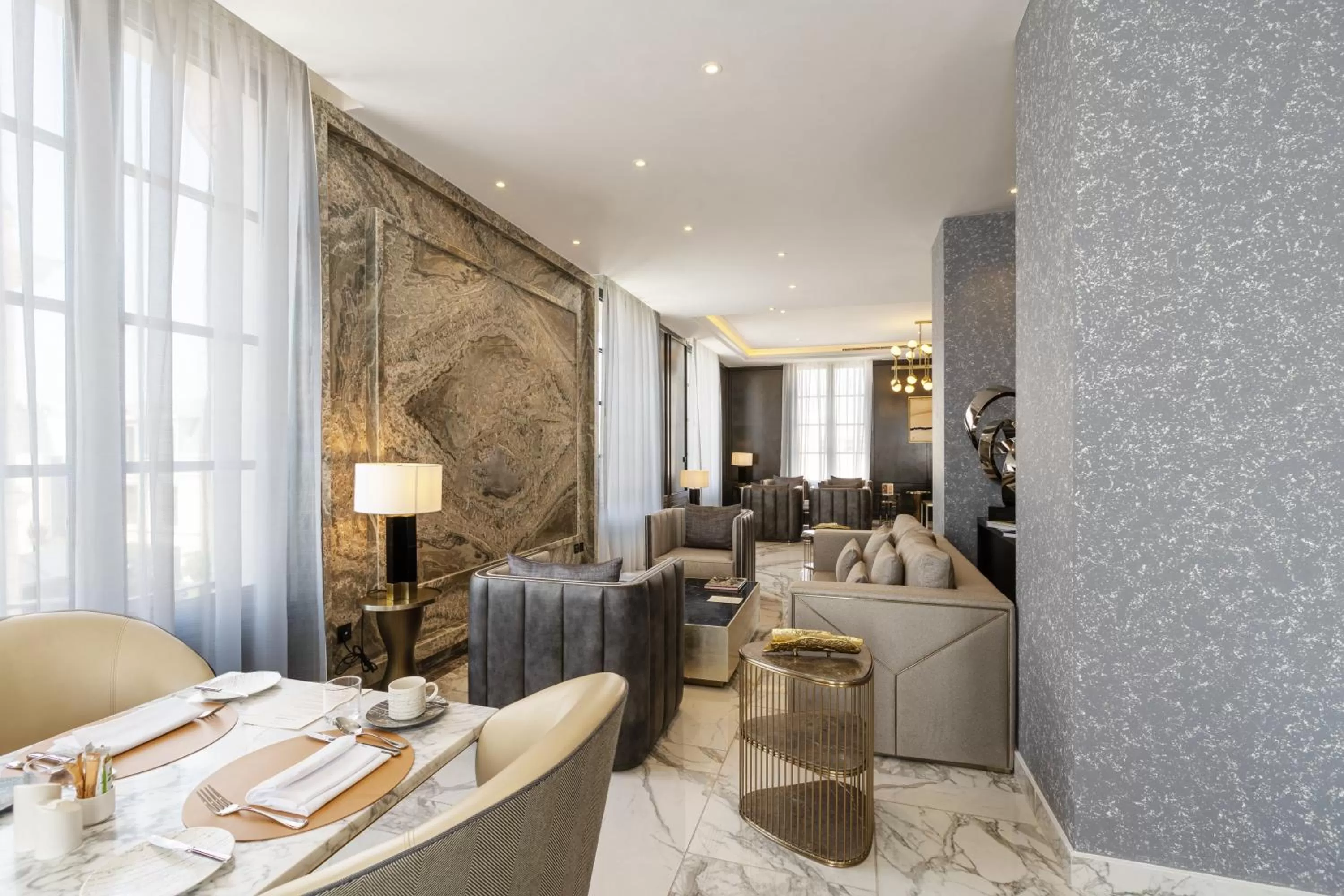 Lounge or bar in Mansard Riyadh, a Radisson Collection Hotel