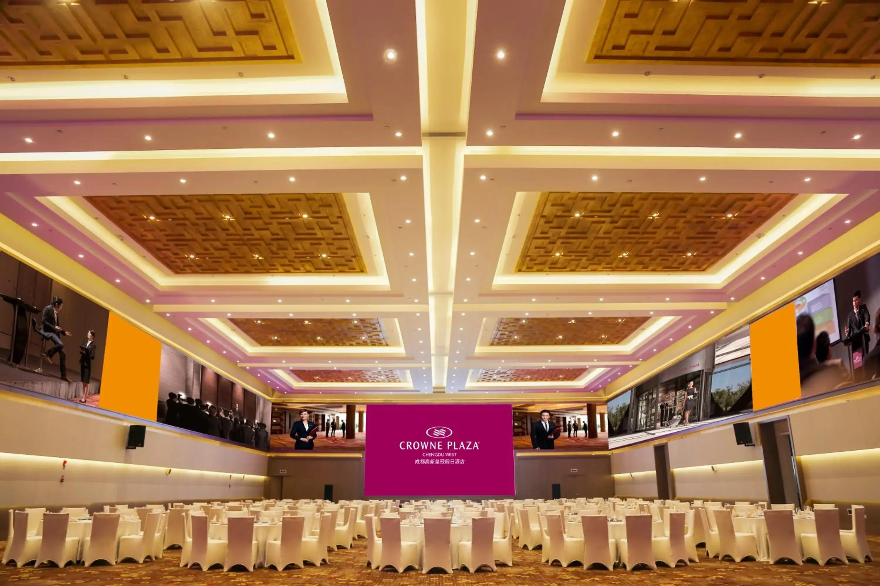 Banquet/Function facilities in Crowne Plaza Chengdu West, an IHG Hotel