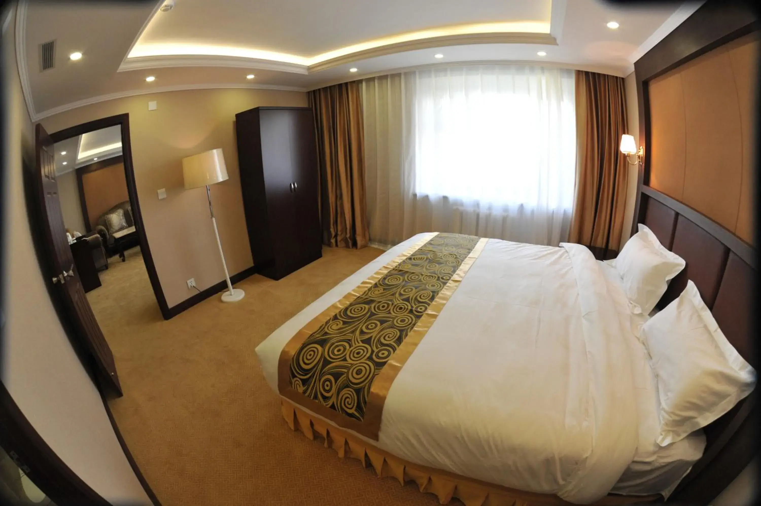 Single Suite - single occupancy in Flower Hotel