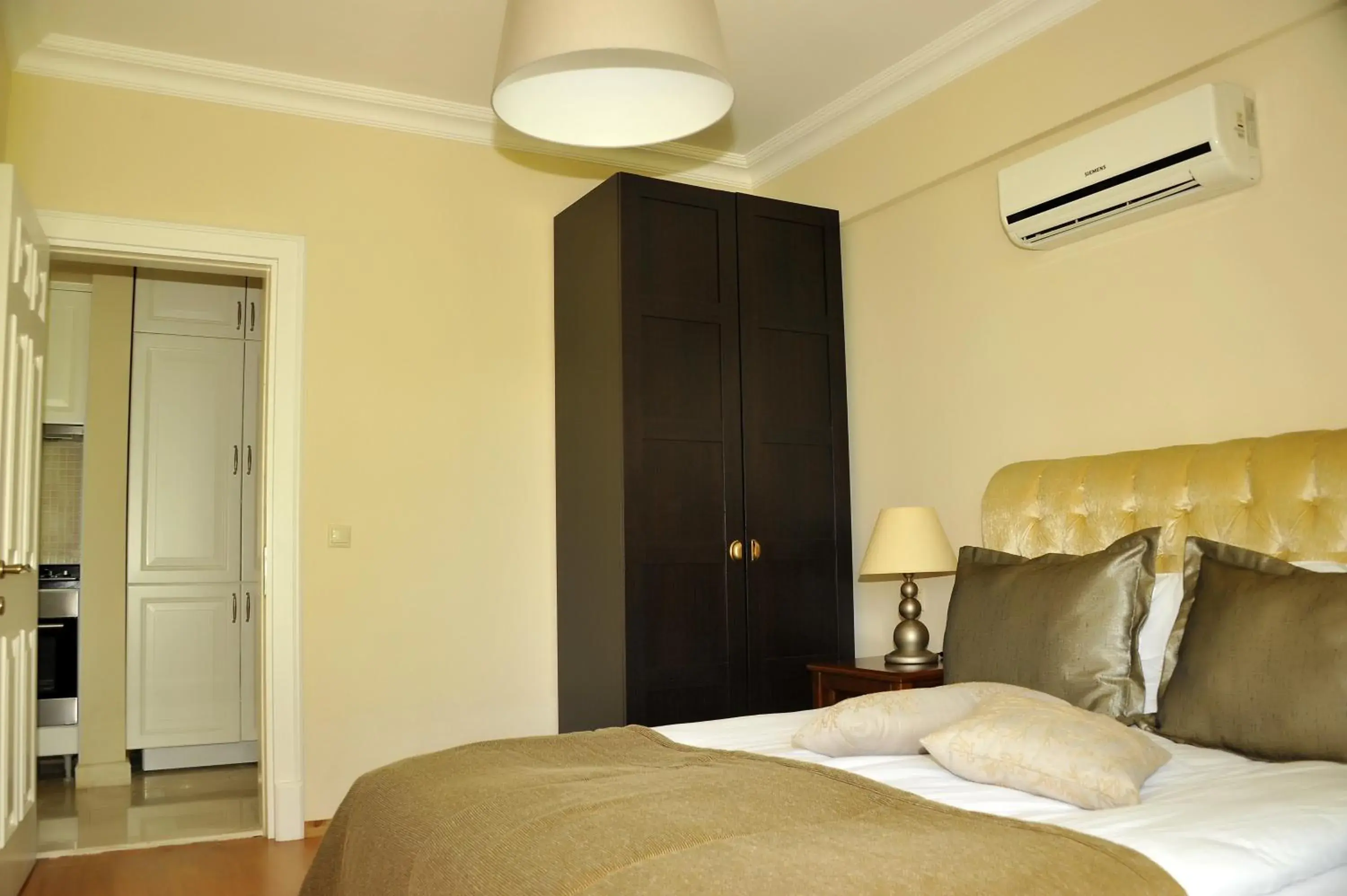 Bed in Kemer Residence