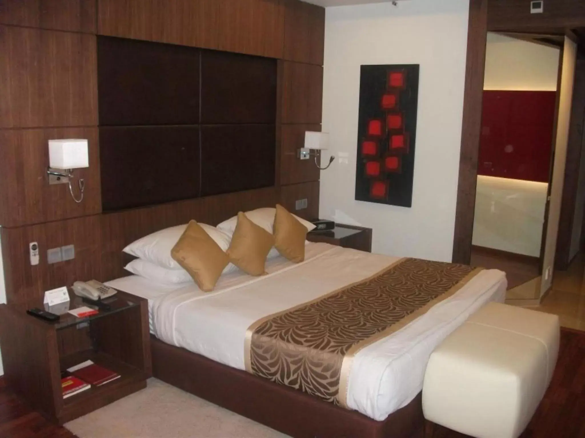 Bed in The Residency Towers Coimbatore