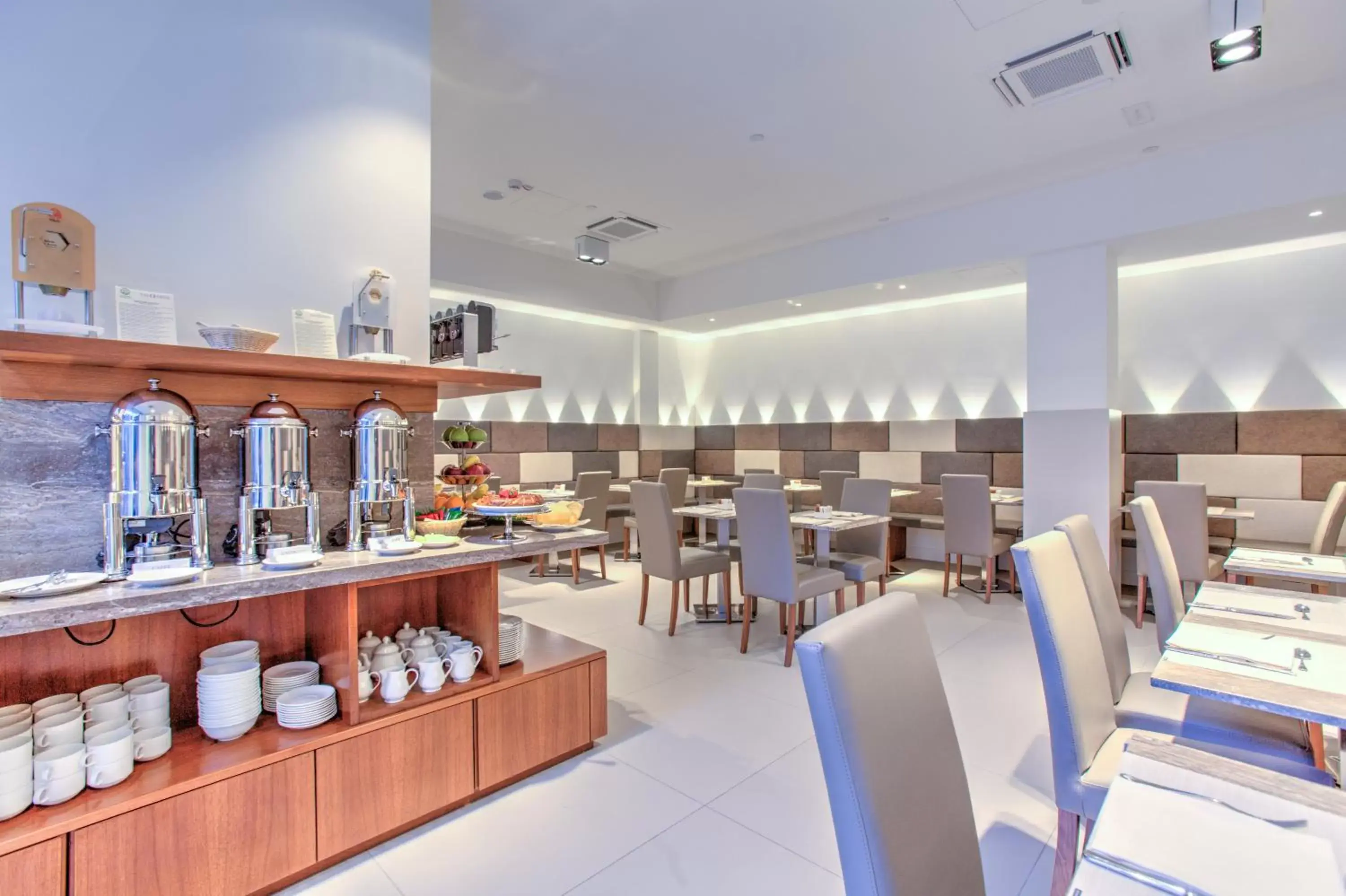 Breakfast, Restaurant/Places to Eat in Mh Florence Hotel & Spa