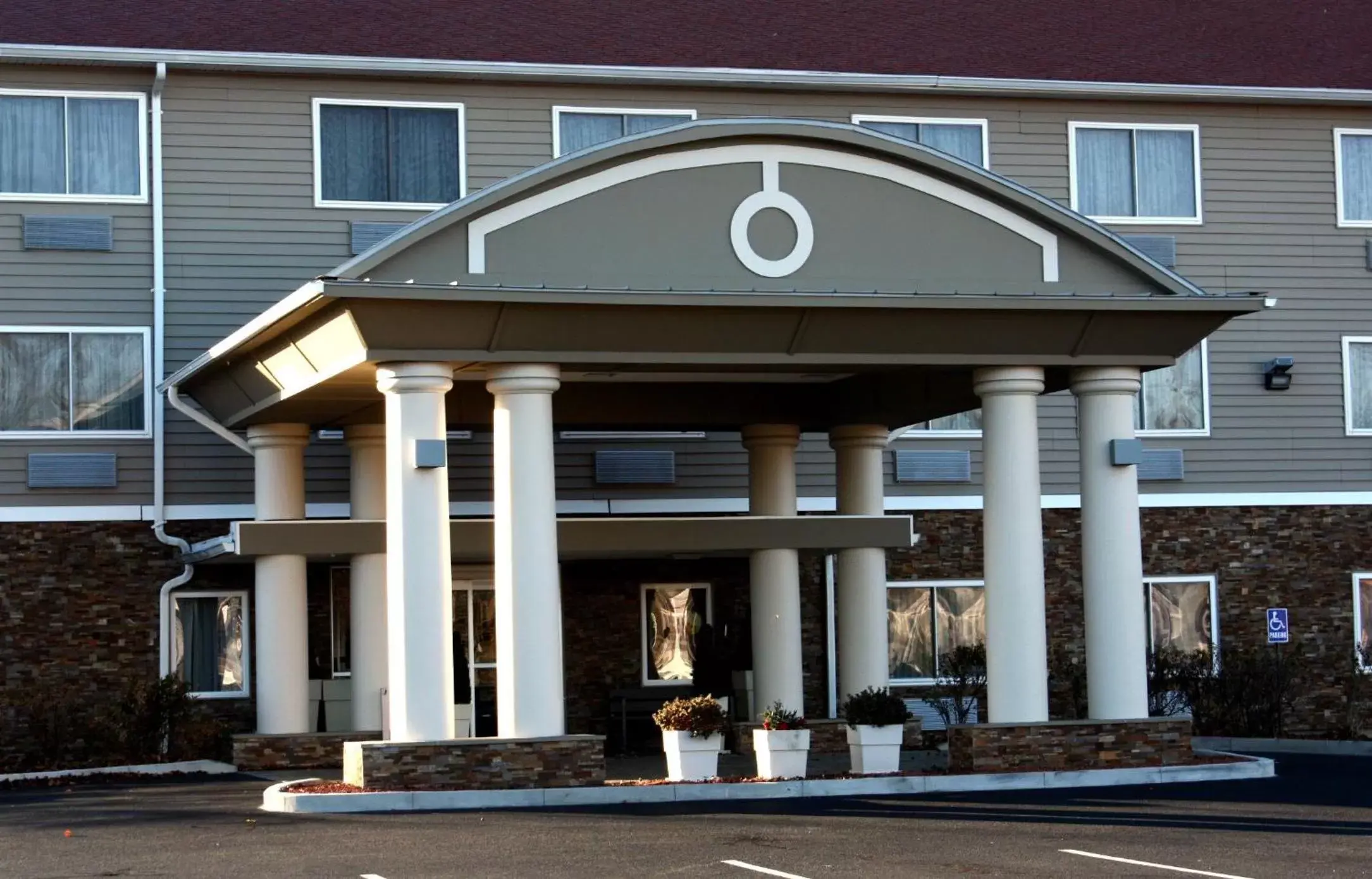 Property building in Holiday Inn Express - Ludlow - Chicopee Area, an IHG Hotel