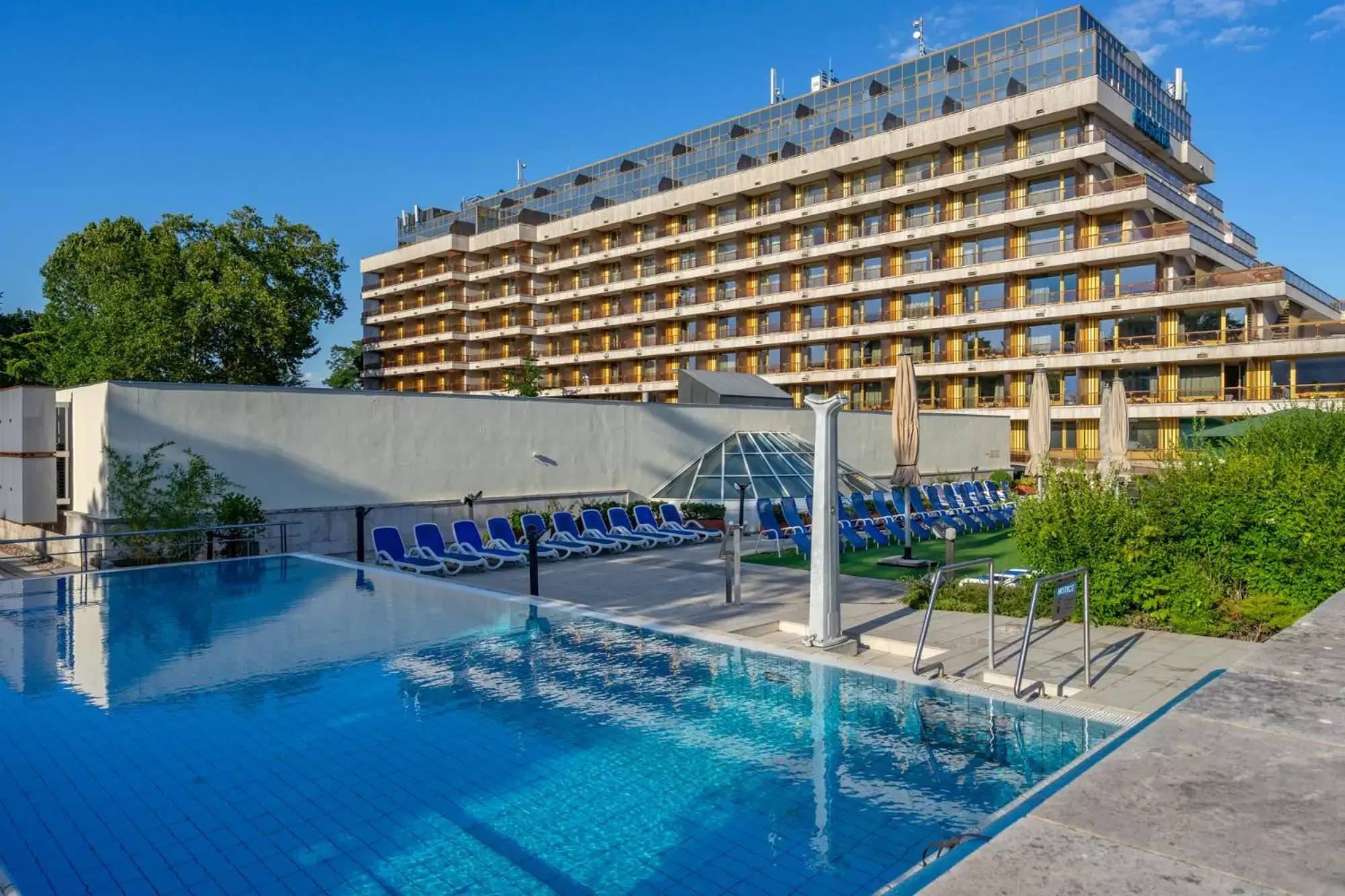 Swimming pool, Property Building in Ensana Grand Margaret Island