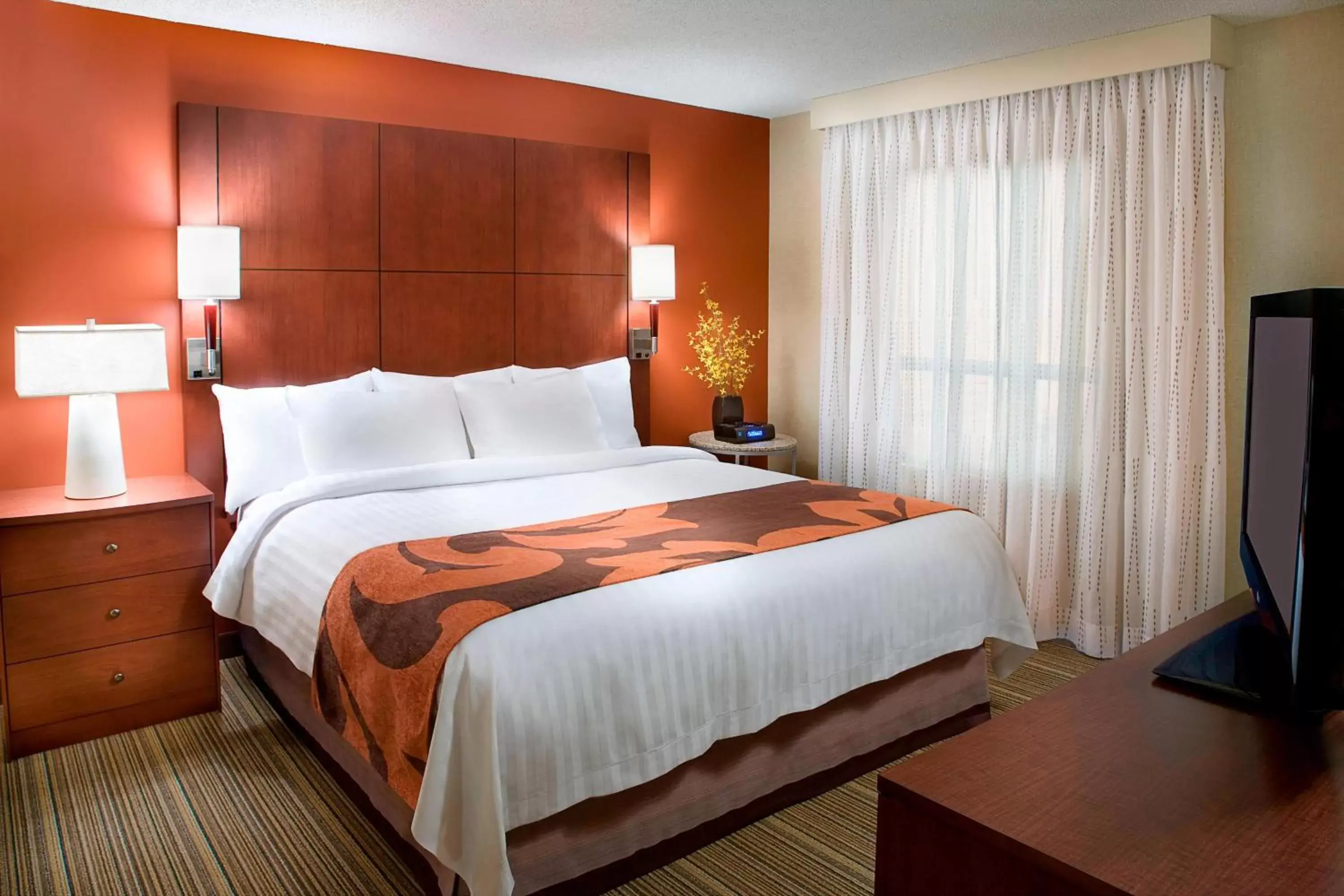 Bedroom, Bed in Residence Inn by Marriott Calgary Airport