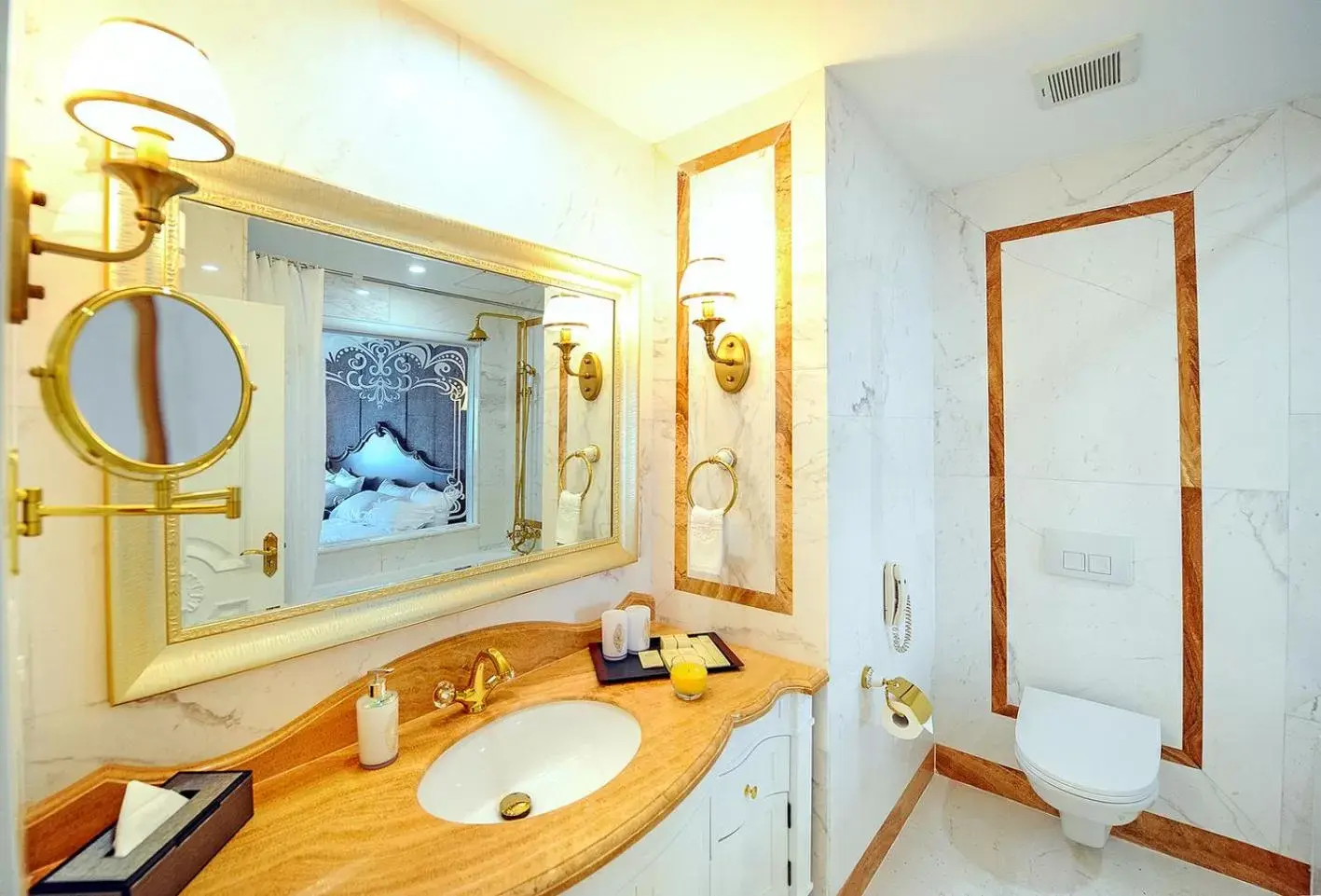 Bathroom in Bishrelt Hotel