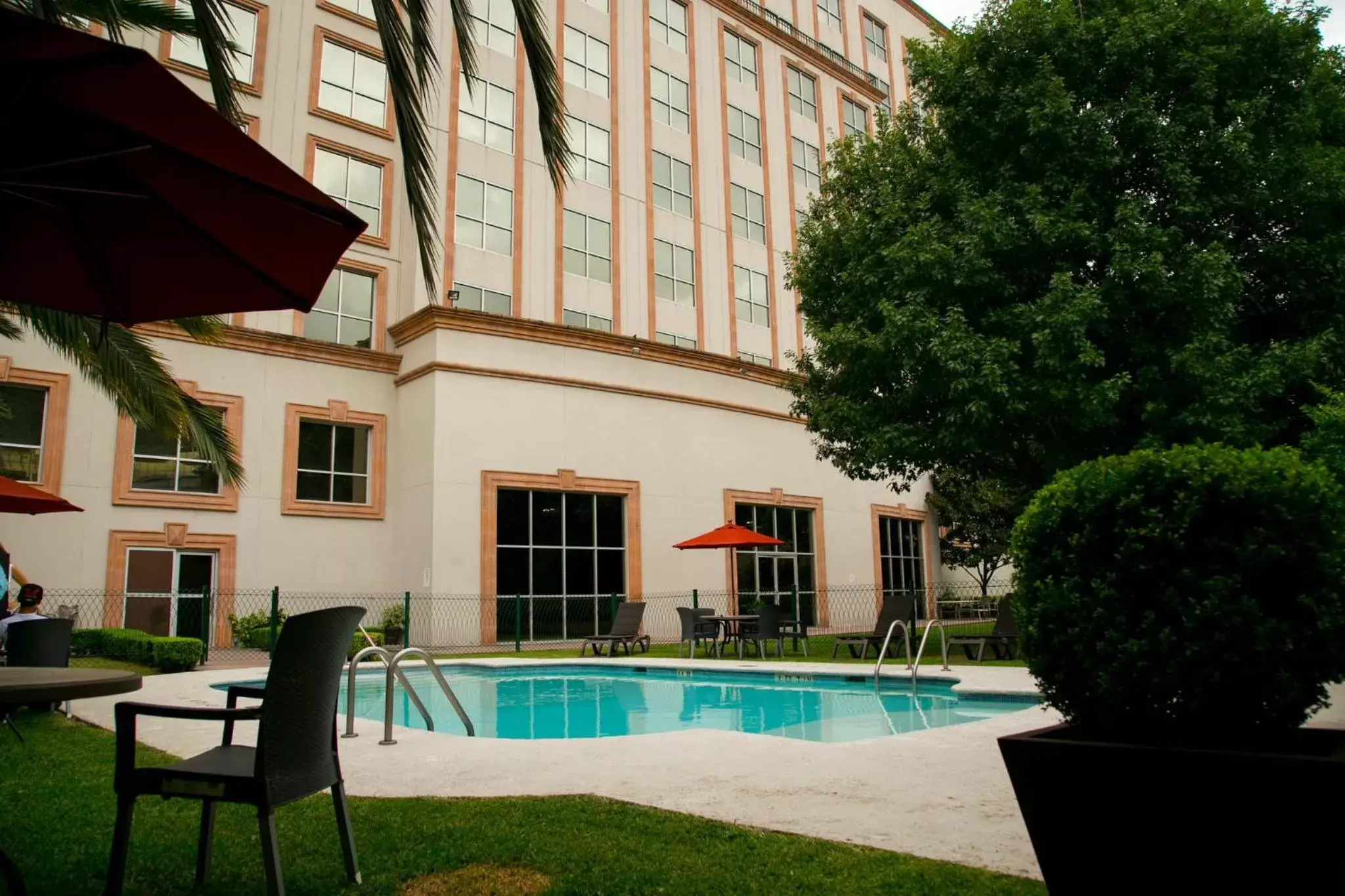 Swimming Pool in Holiday Inn Monterrey Valle, an IHG Hotel