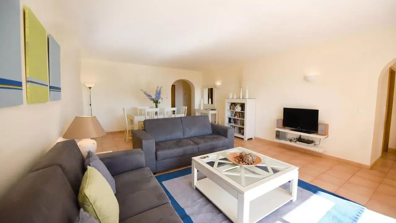 Living room, Seating Area in Estrela da Luz Resort