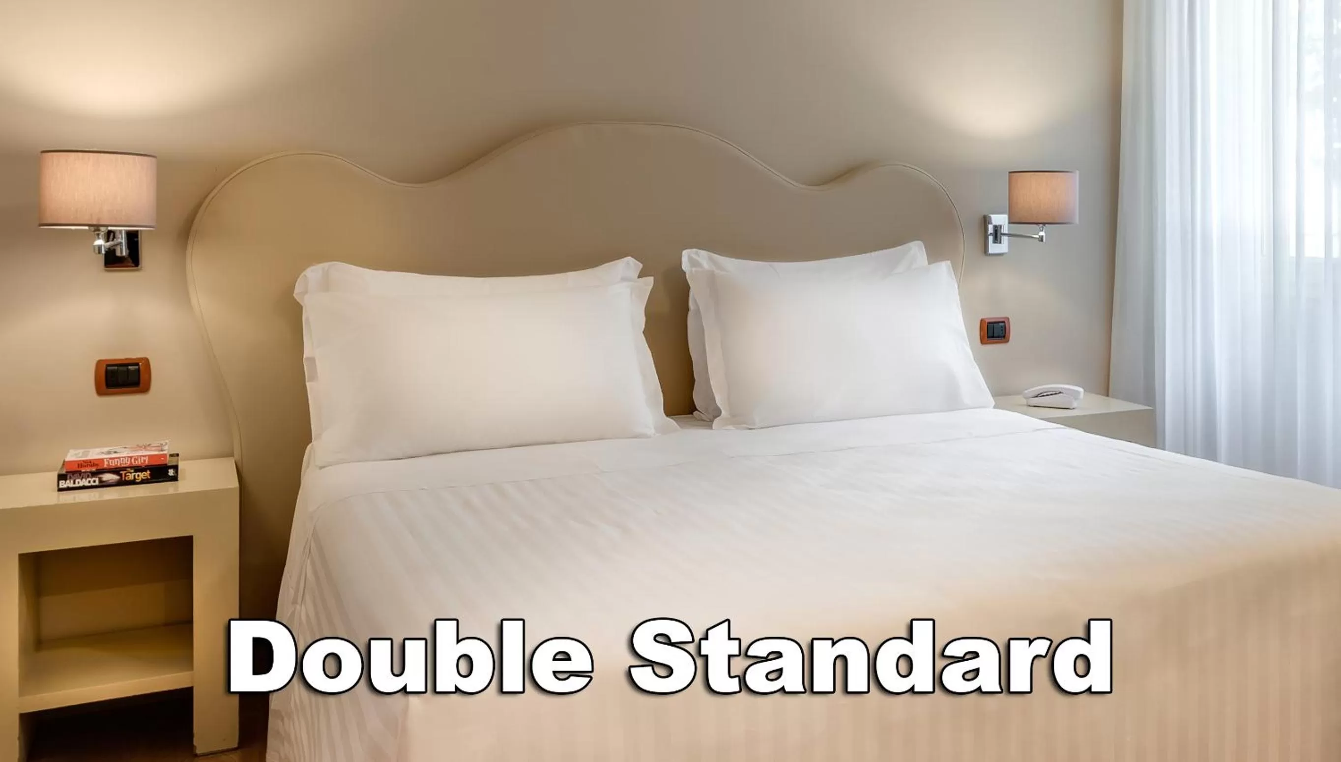 Bed in Hotel La Fortezza