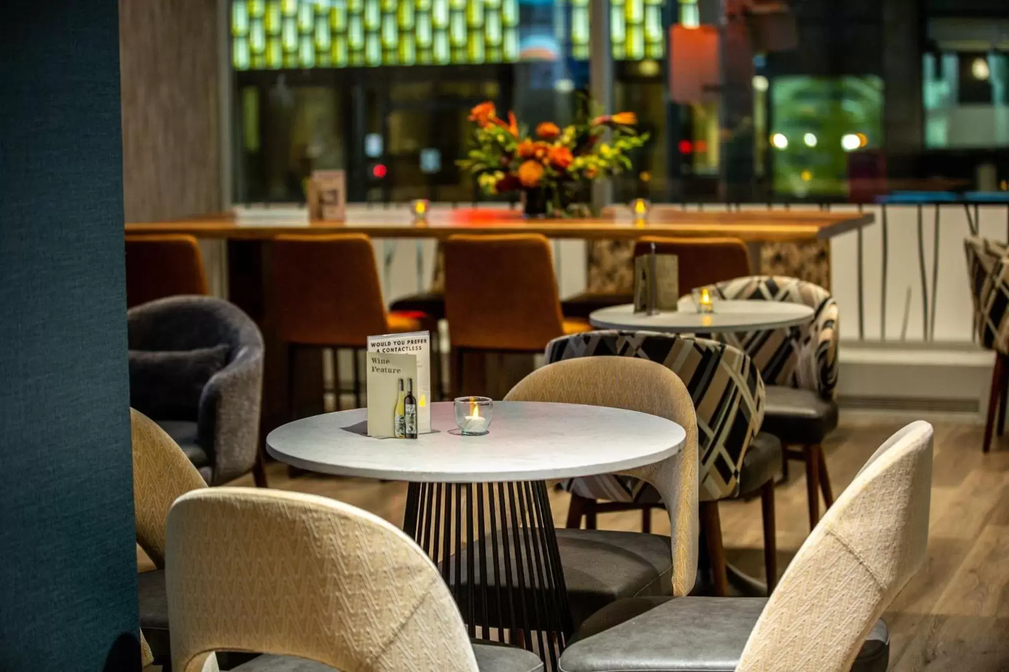 Restaurant/places to eat in Holiday Inn Toronto Downtown Centre by IHG Restaurant/places to eat in Holiday Inn Toronto Downtown Centre by IHG