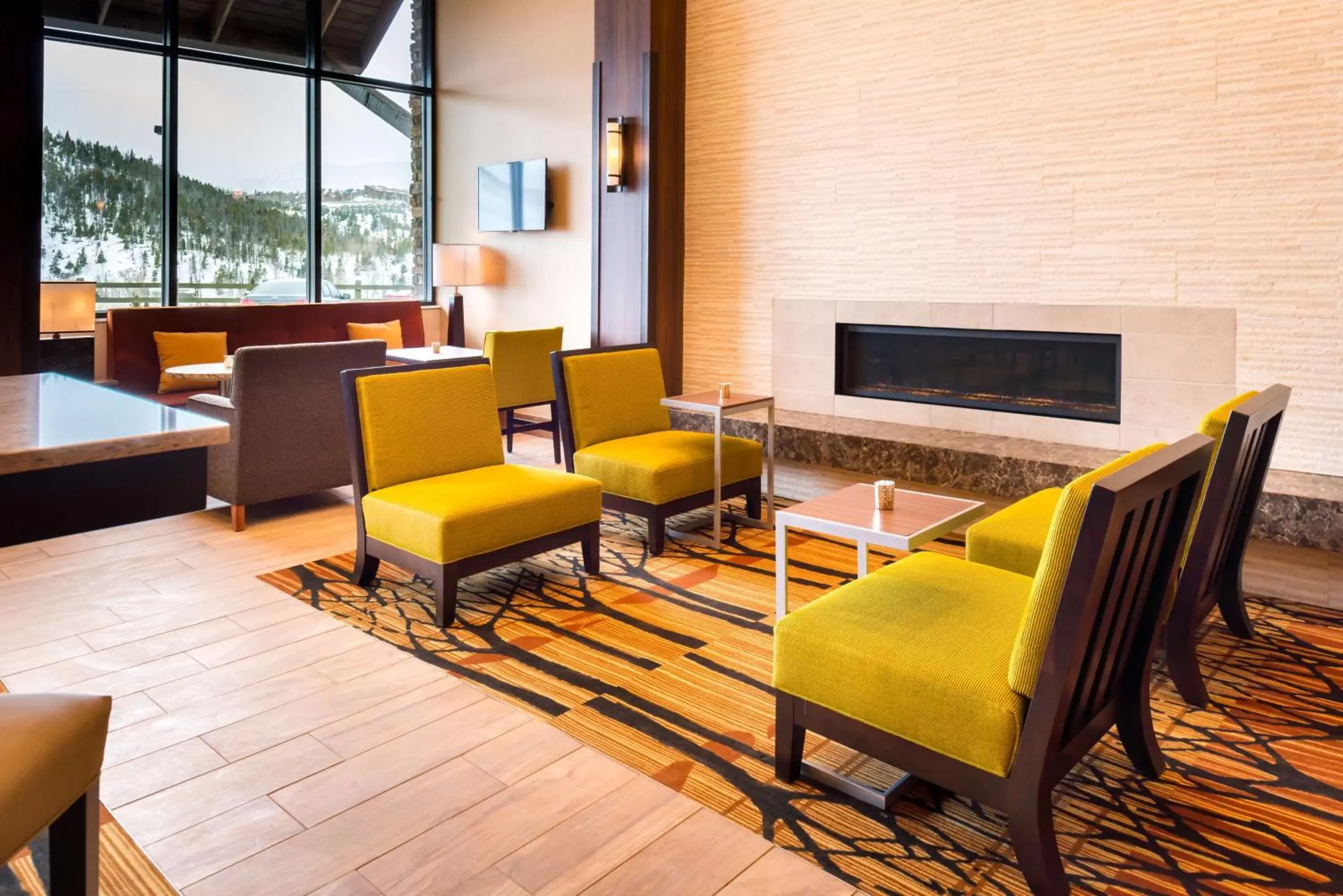 Lobby or reception, Seating Area in Hampton Inn & Suites Silverthorne