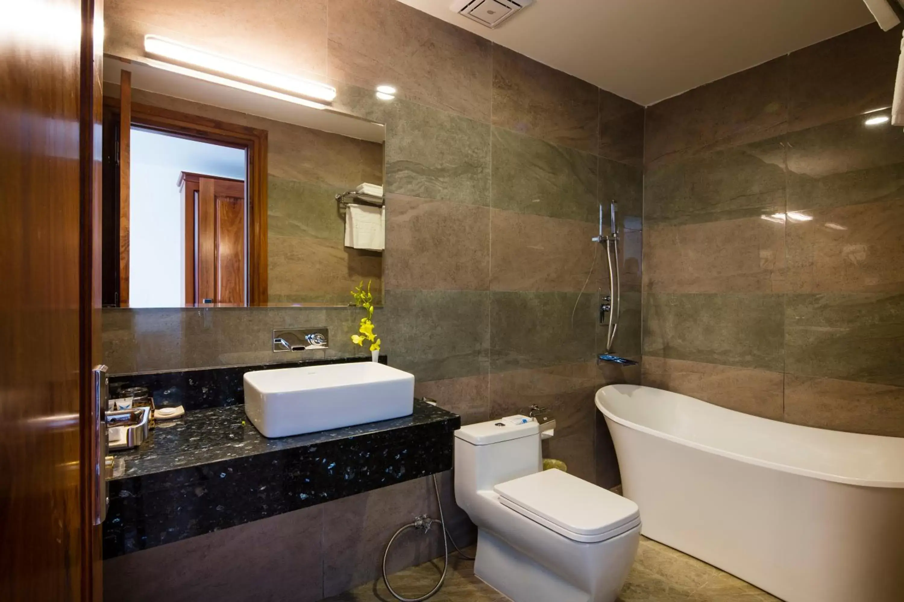 Bathroom in Apus Hotel