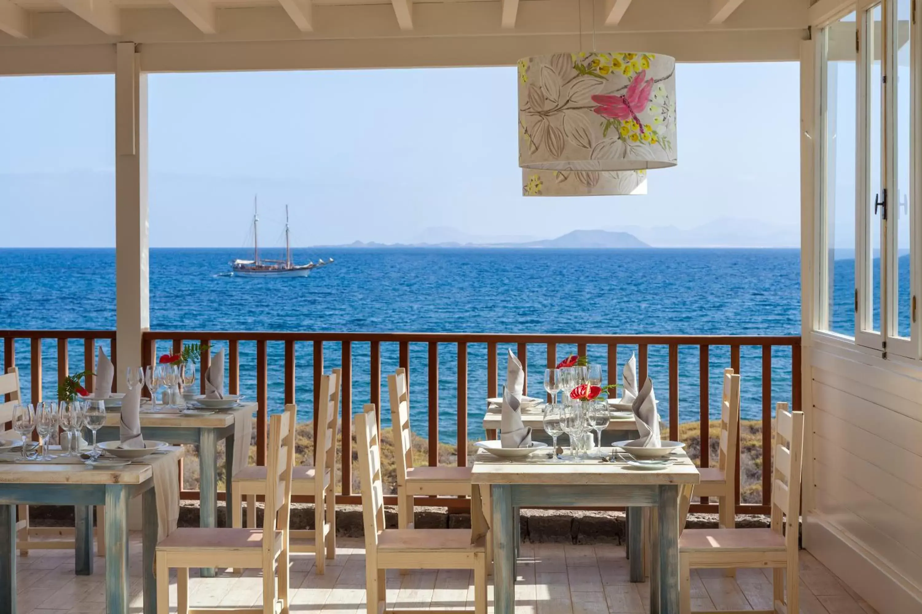 Restaurant/places to eat in Gran Castillo Tagoro Family & Fun Playa Blanca Restaurant/places to eat in Gran Castillo Tagoro Family & Fun Playa Blanca