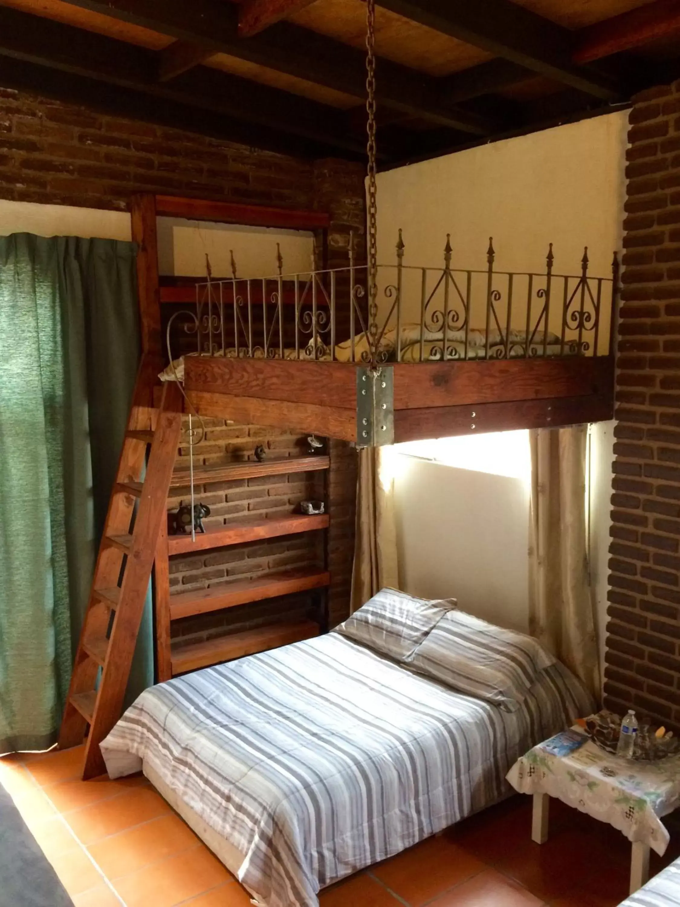 Bunk Bed in B&B Oui Madame