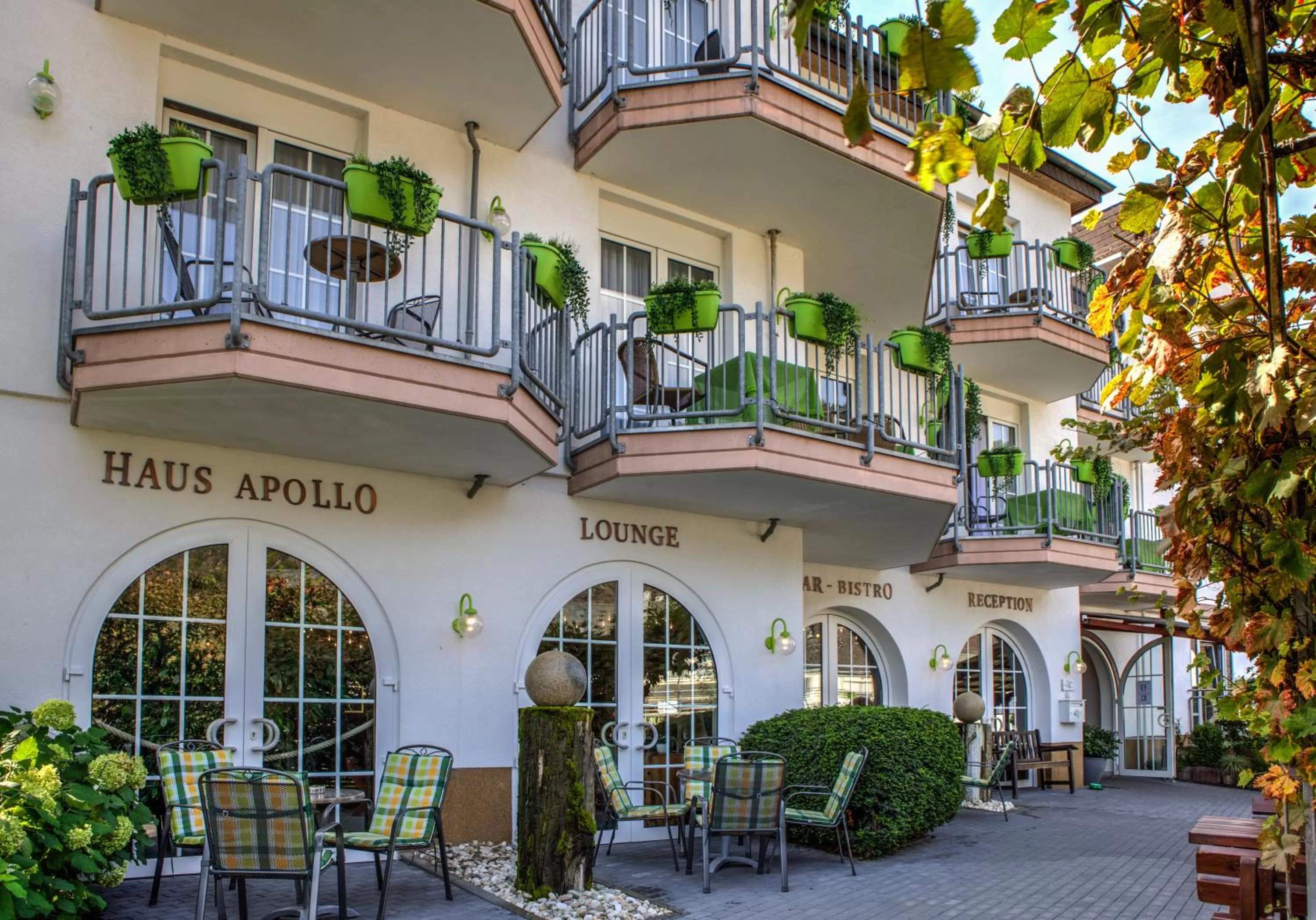 Property building in Moselromantik Hotel Am Panoramabogen