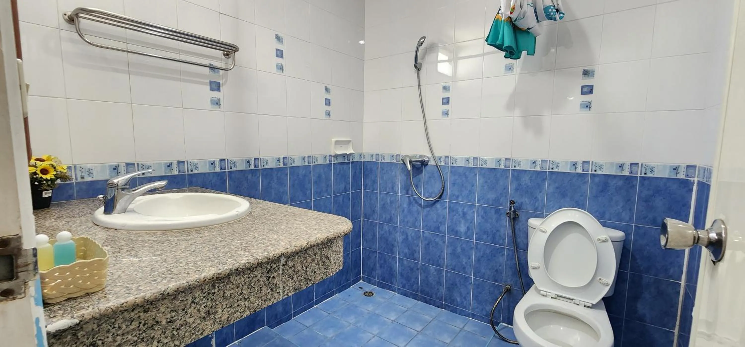 Bathroom in Royal Sweet Hotel