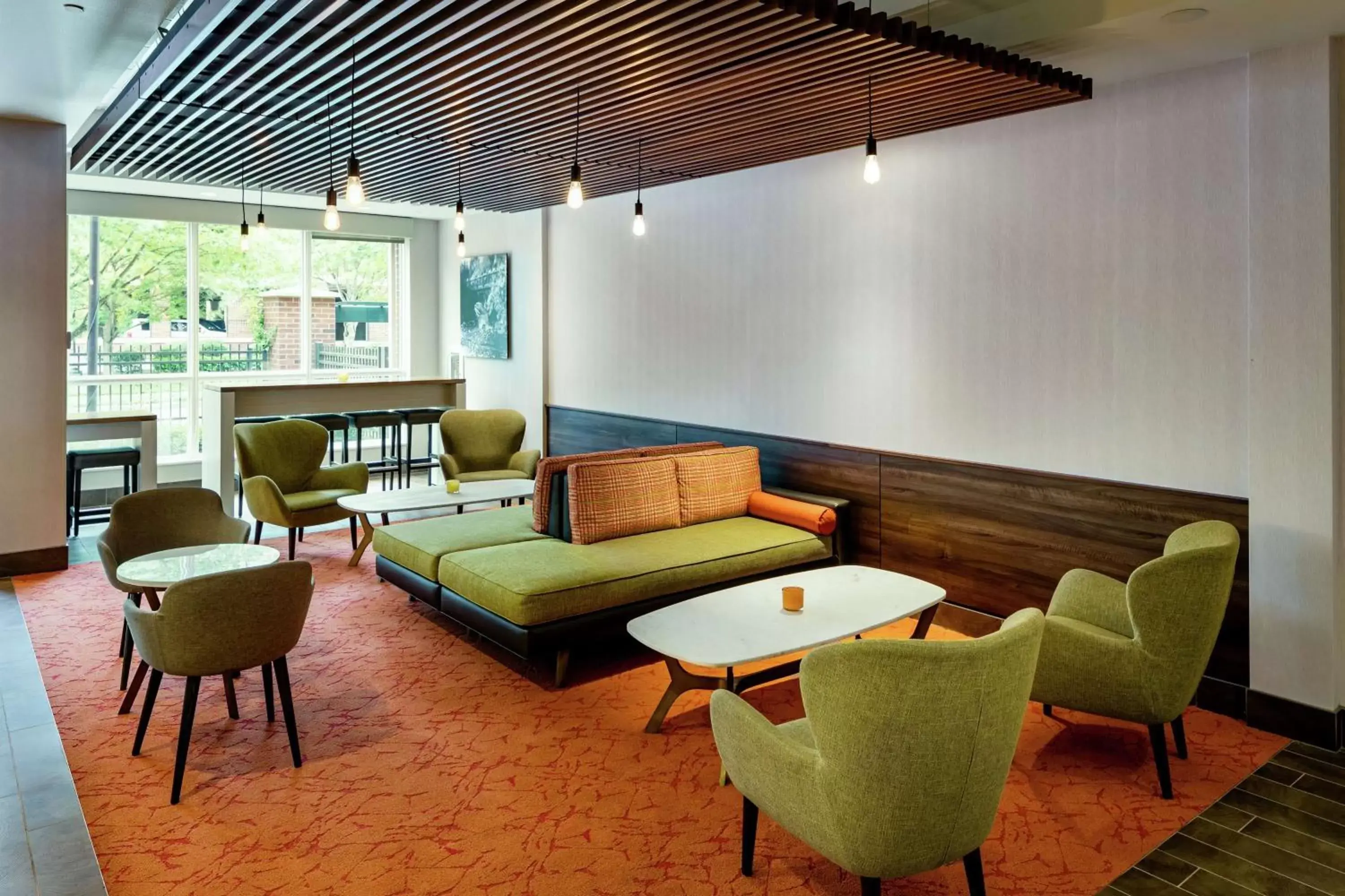 Restaurant/places to eat, Seating Area in Hilton Garden Inn Seattle/Issaquah
